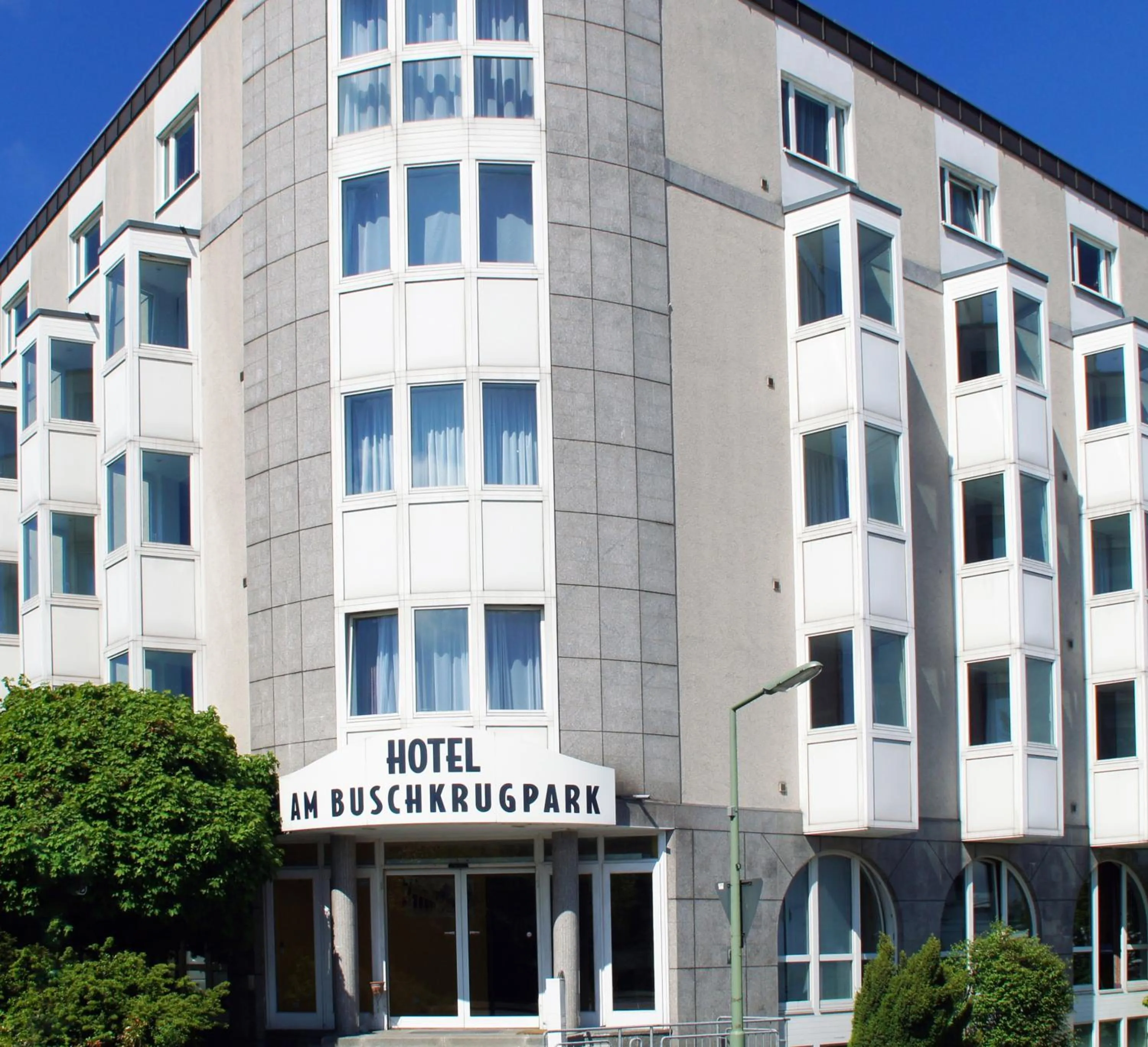 Property building in Hotel am Buschkrugpark