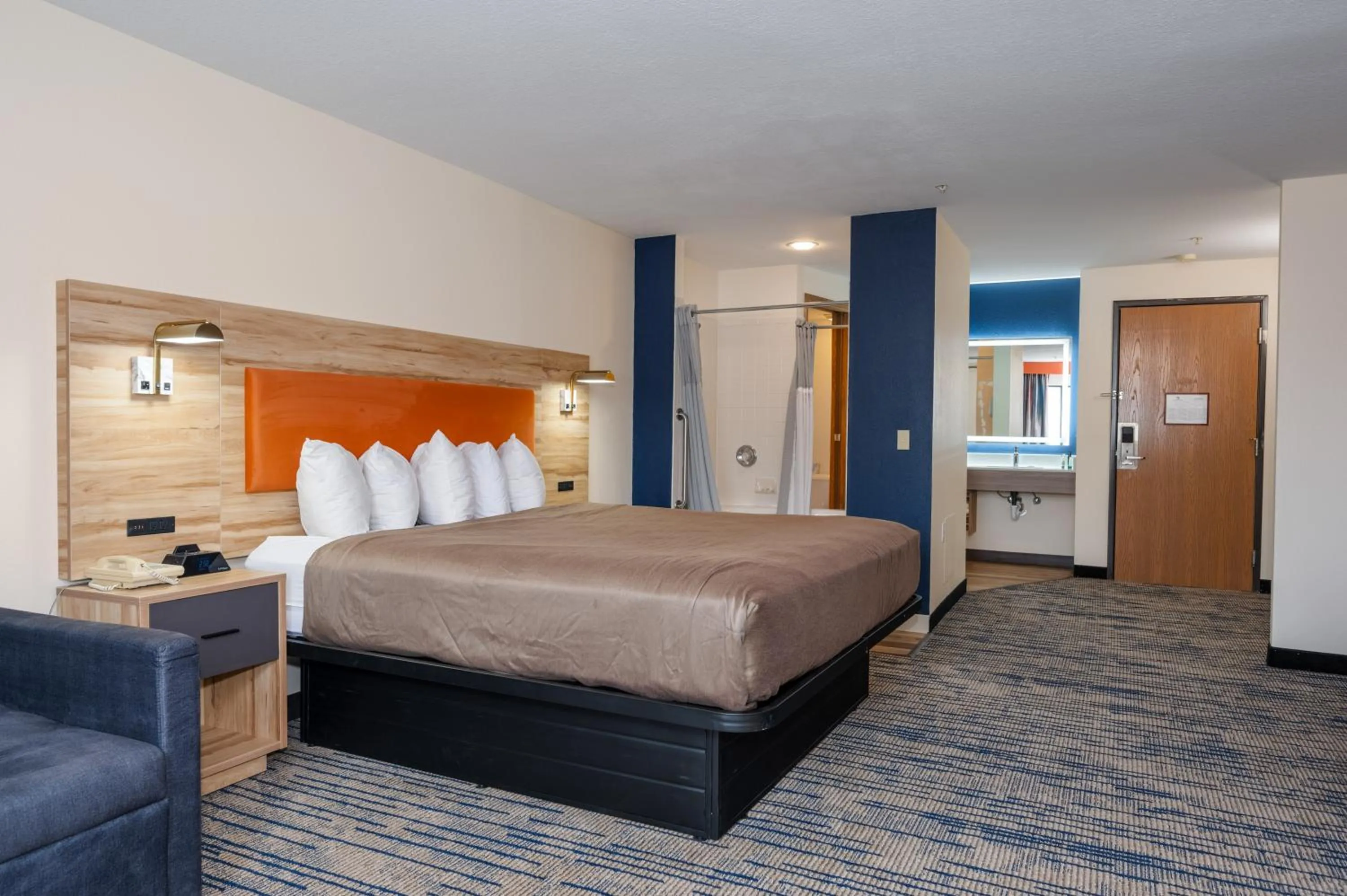 Bed in All Seasons Resort