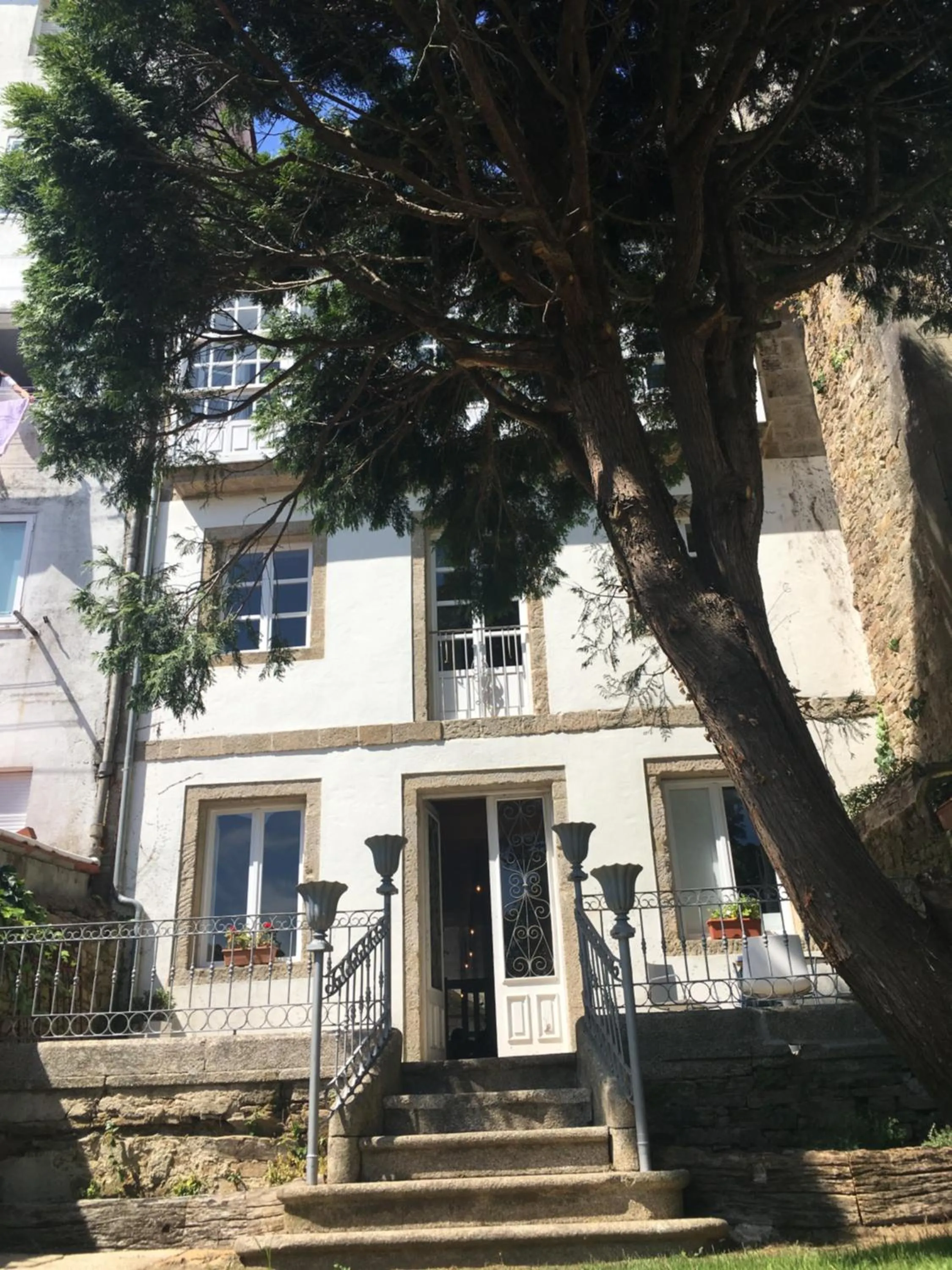 Facade/entrance in Pensión O Xardin de Julia