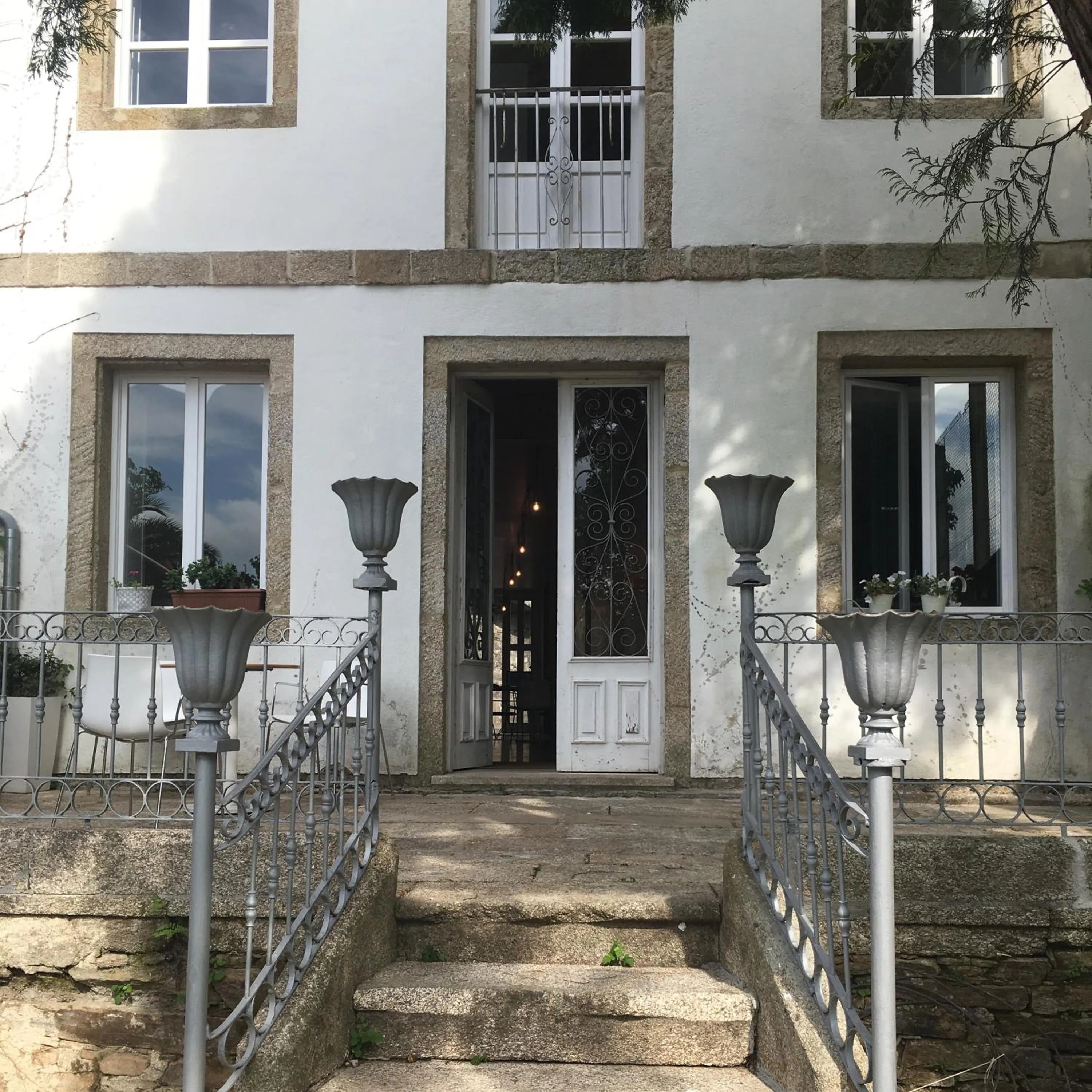 Property building in Pensión O Xardin de Julia