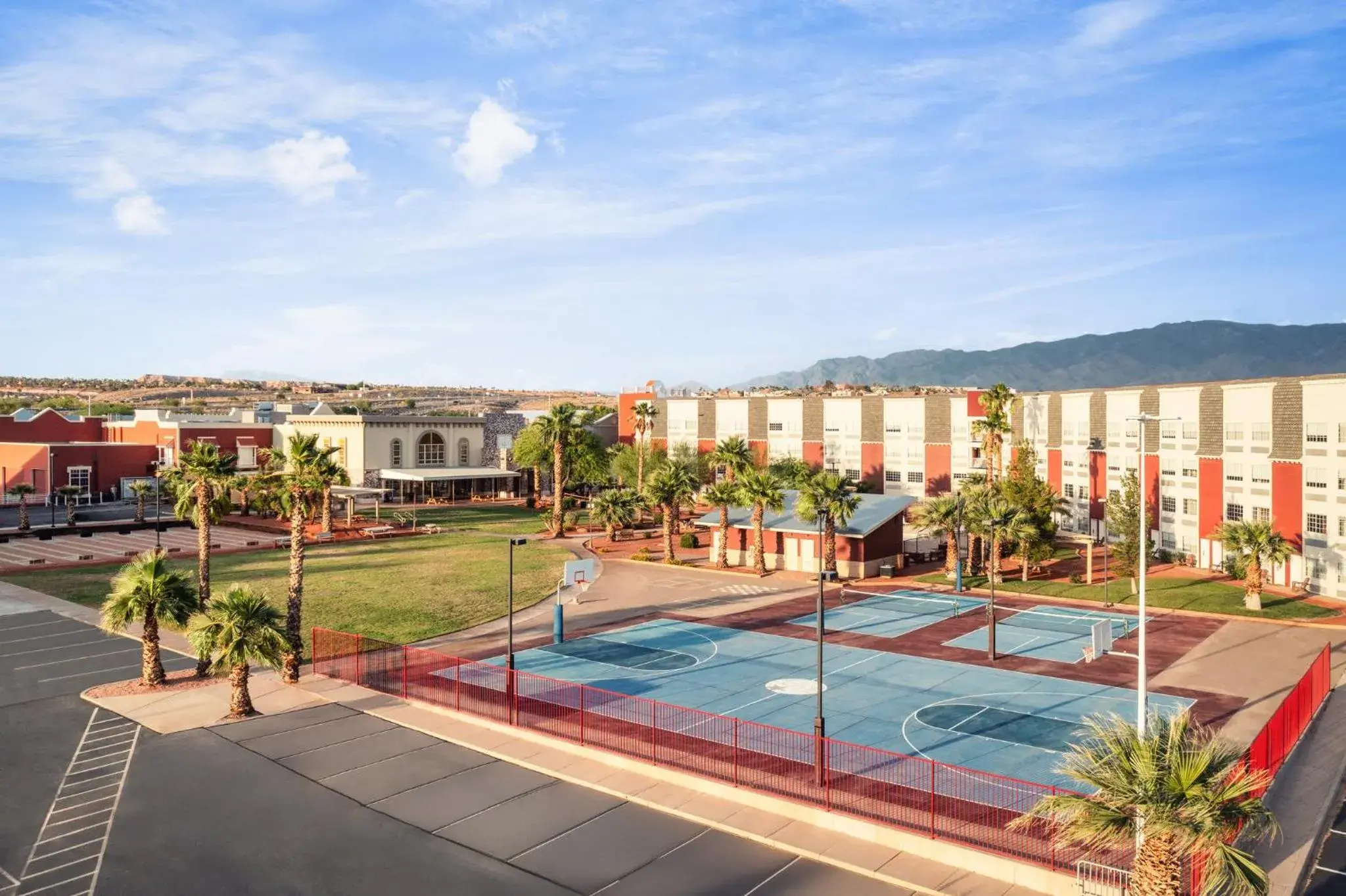 Property building in Holiday Inn Resort Mesquite by IHG Property building in Holiday Inn Resort Mesquite by IHG