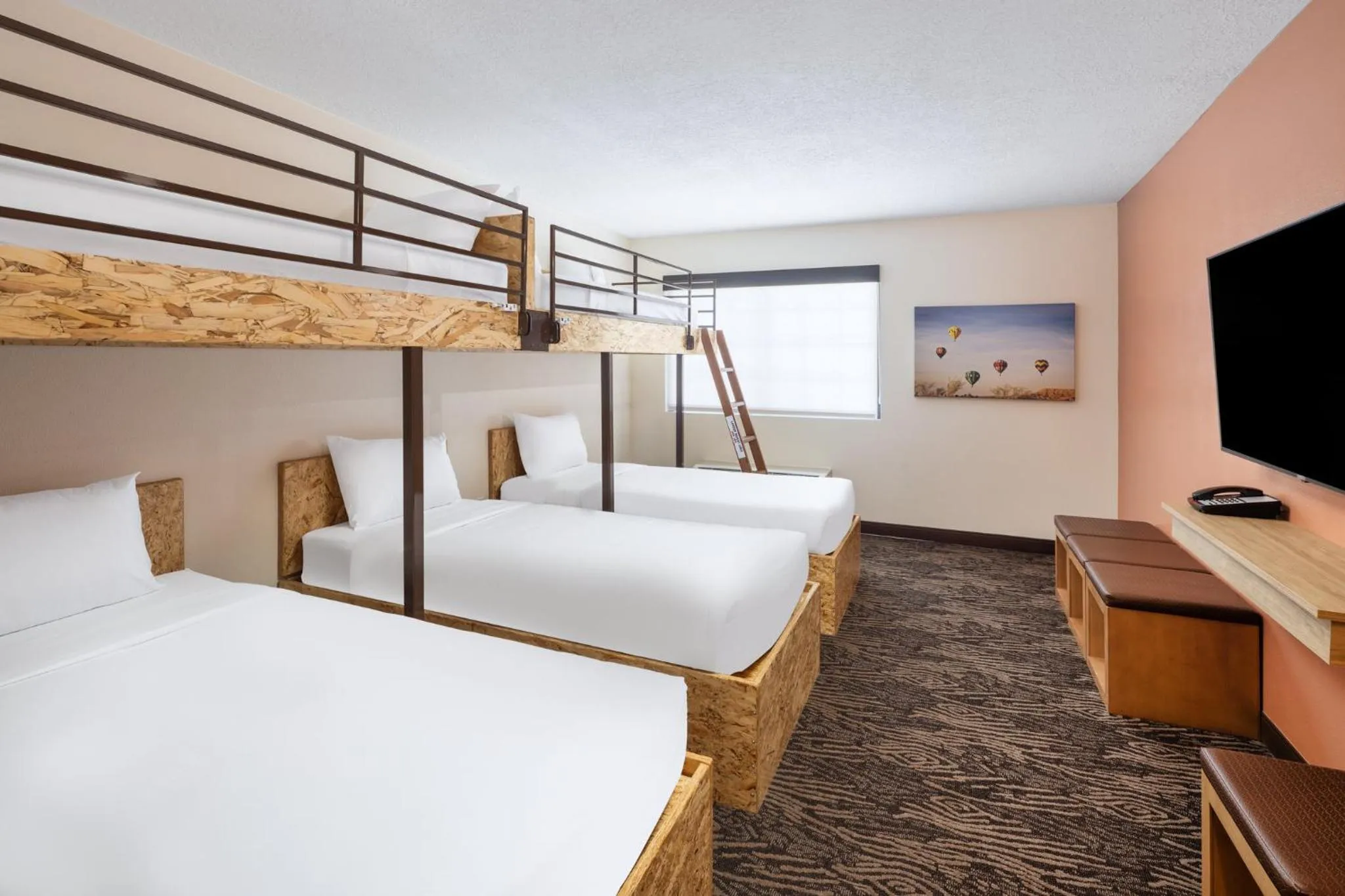 Photo of the whole room in Holiday Inn Resort Mesquite by IHG