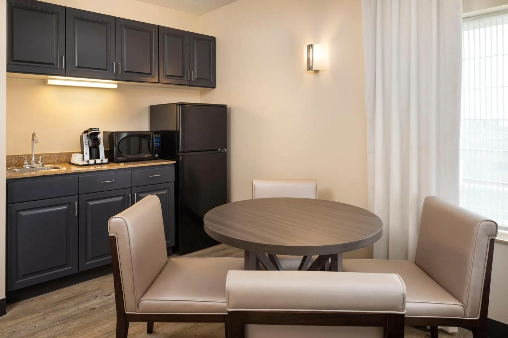 Photo of the whole room in Holiday Inn Hotel & Suites Maple Grove Northwest Minneapolis-Arbor Lakes by IHG