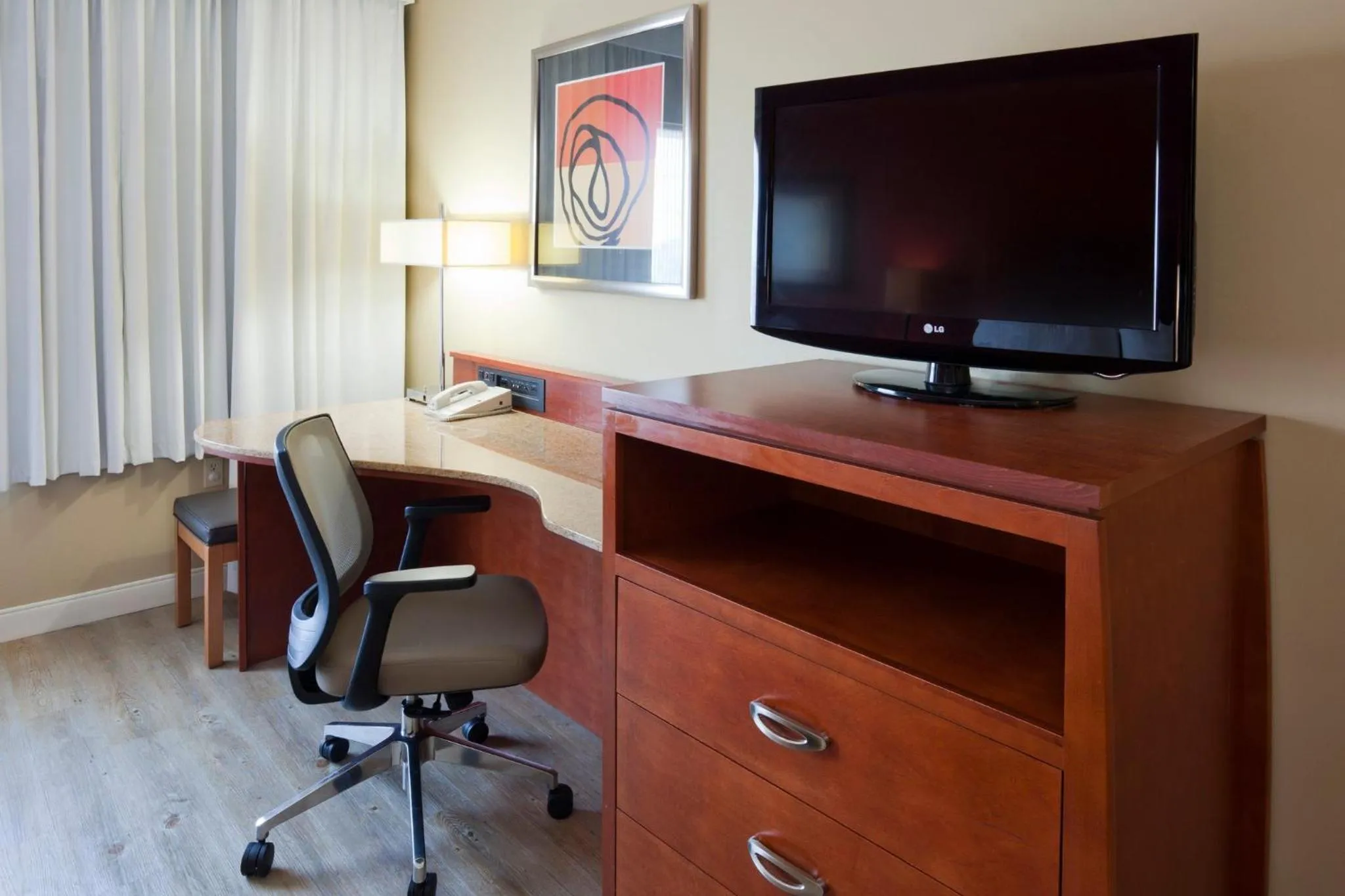 Bedroom in Holiday Inn Hotel & Suites Maple Grove Northwest Minneapolis-Arbor Lakes by IHG