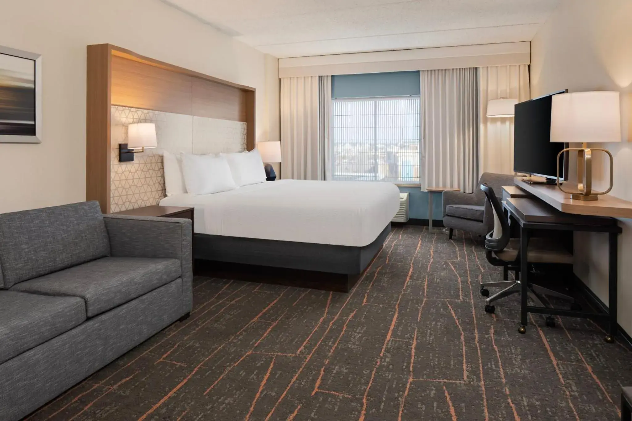 Standard King Room in Holiday Inn Hotel & Suites Maple Grove Northwest Minneapolis-Arbor Lakes by IHG Standard King Room in Holiday Inn Hotel & Suites Maple Grove Northwest Minneapolis-Arbor Lakes by IHG