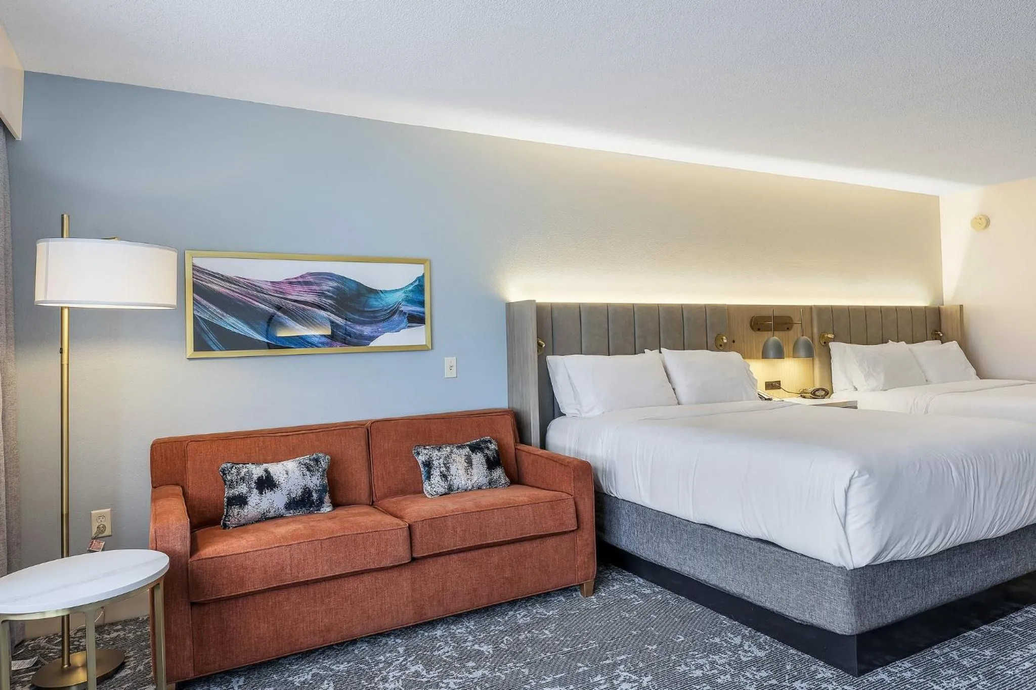 Photo of the whole room, Bed in Crowne Plaza Ft Myers Gulf Coast by IHG