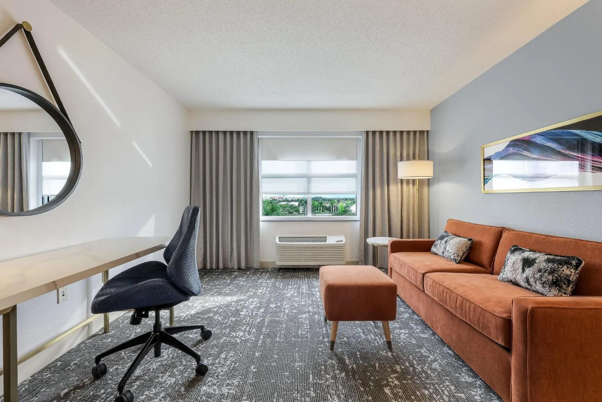 Photo of the whole room in Crowne Plaza Ft Myers Gulf Coast by IHG