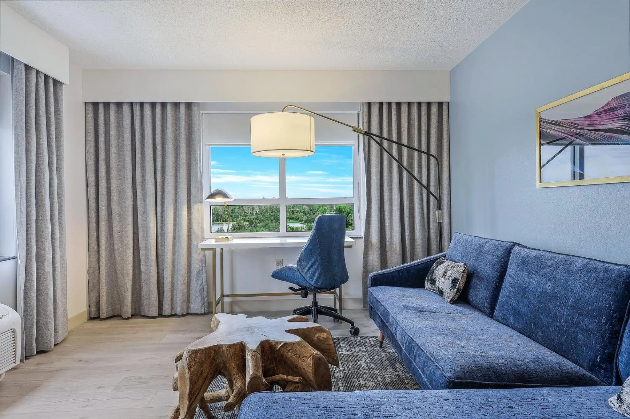 Bedroom in Crowne Plaza Ft Myers Gulf Coast by IHG