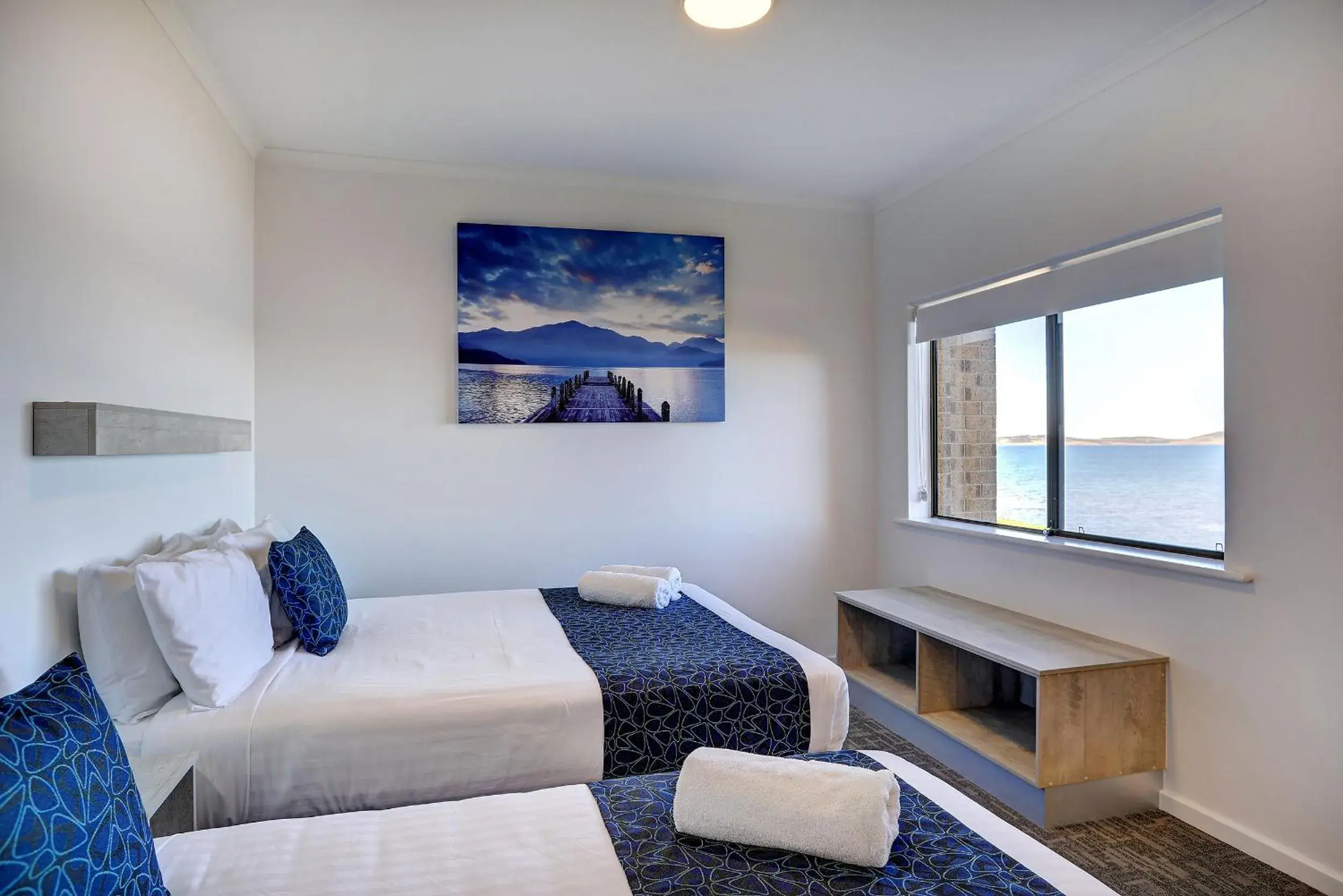 Spacious Queen and Single room in Limani Port Lincoln Spacious Queen and Single room in Limani Port Lincoln