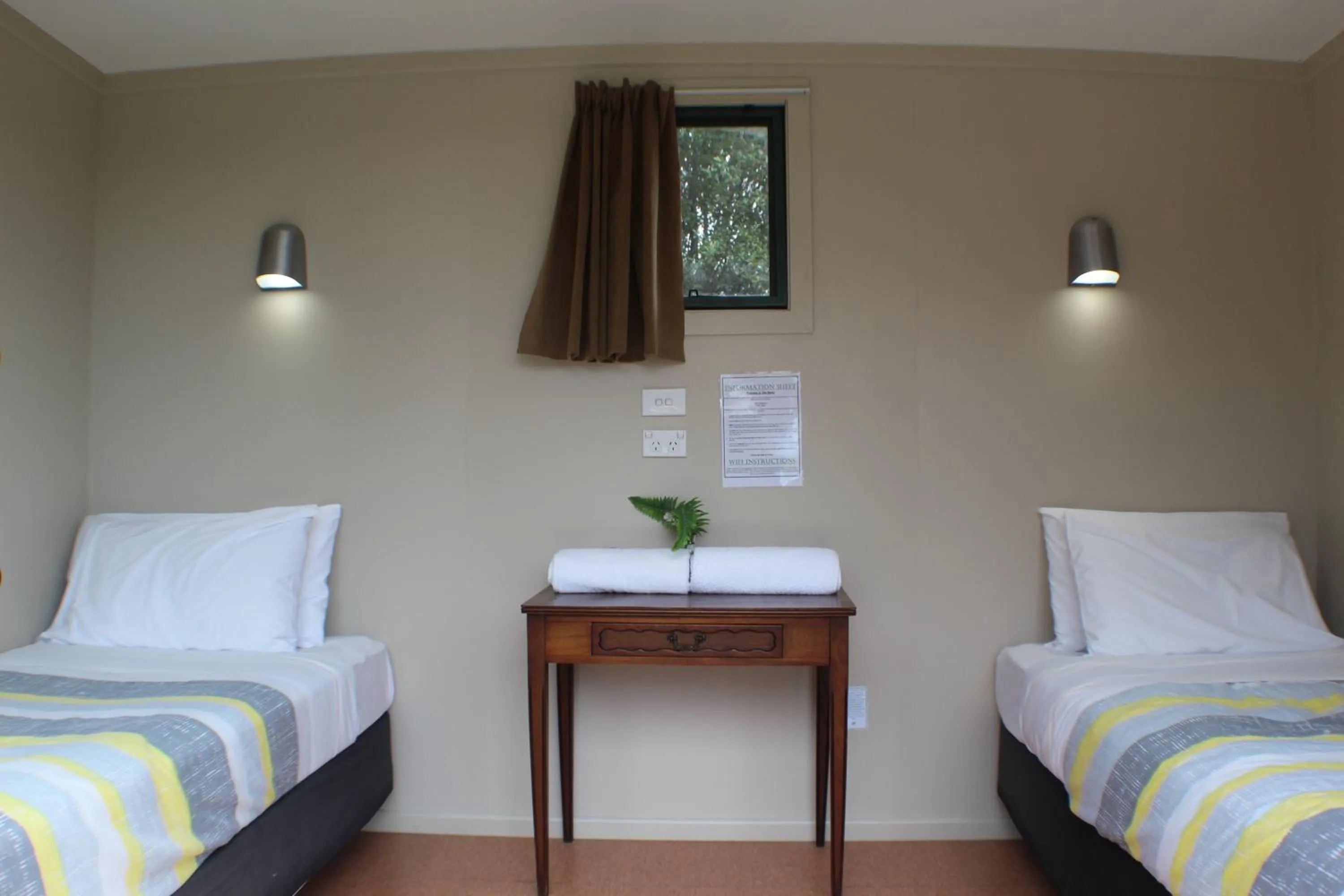 Bedroom, Bed in The Barn Cabins & Camp