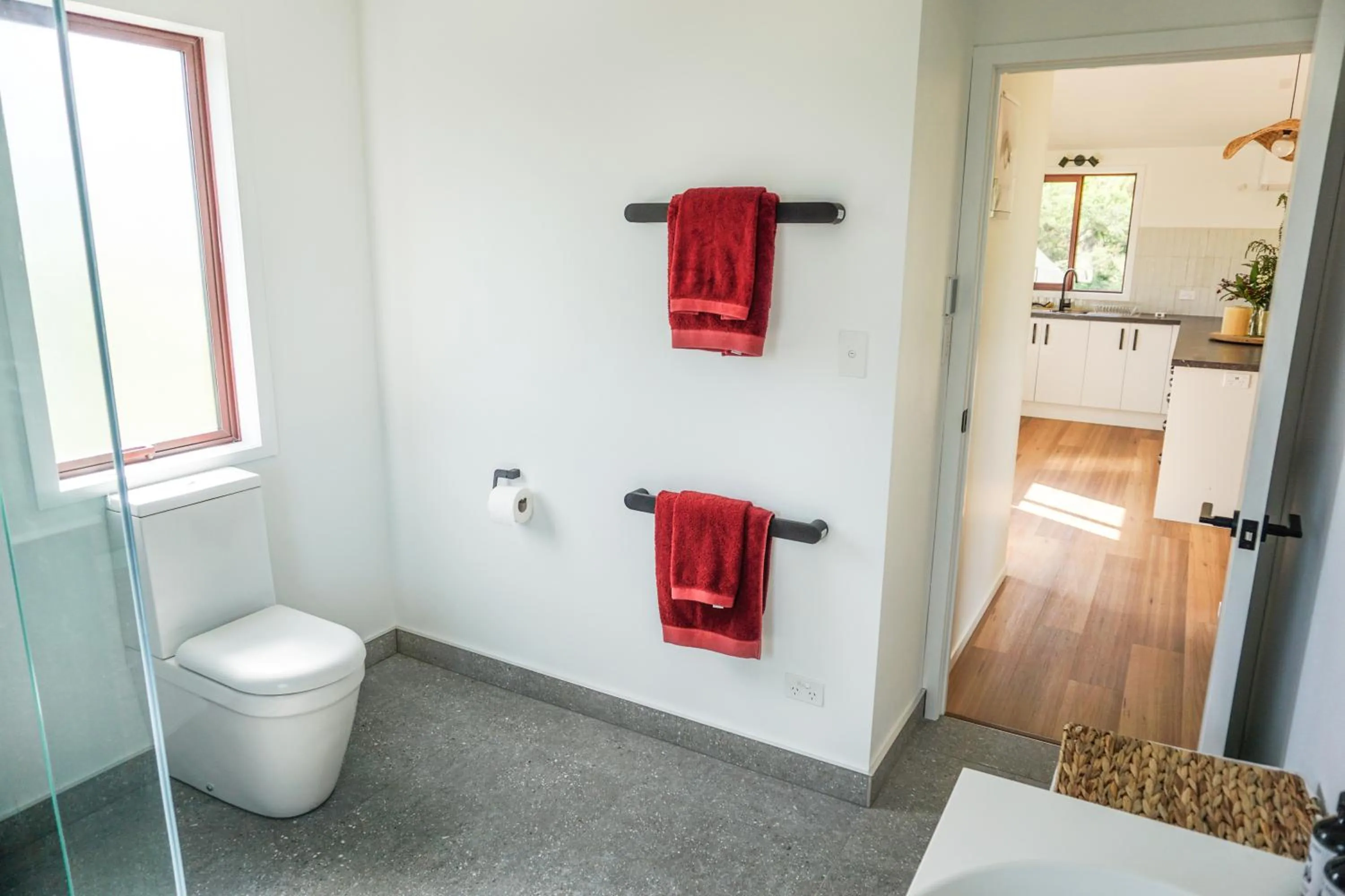 Toilet in The Barn Cabins & Camp