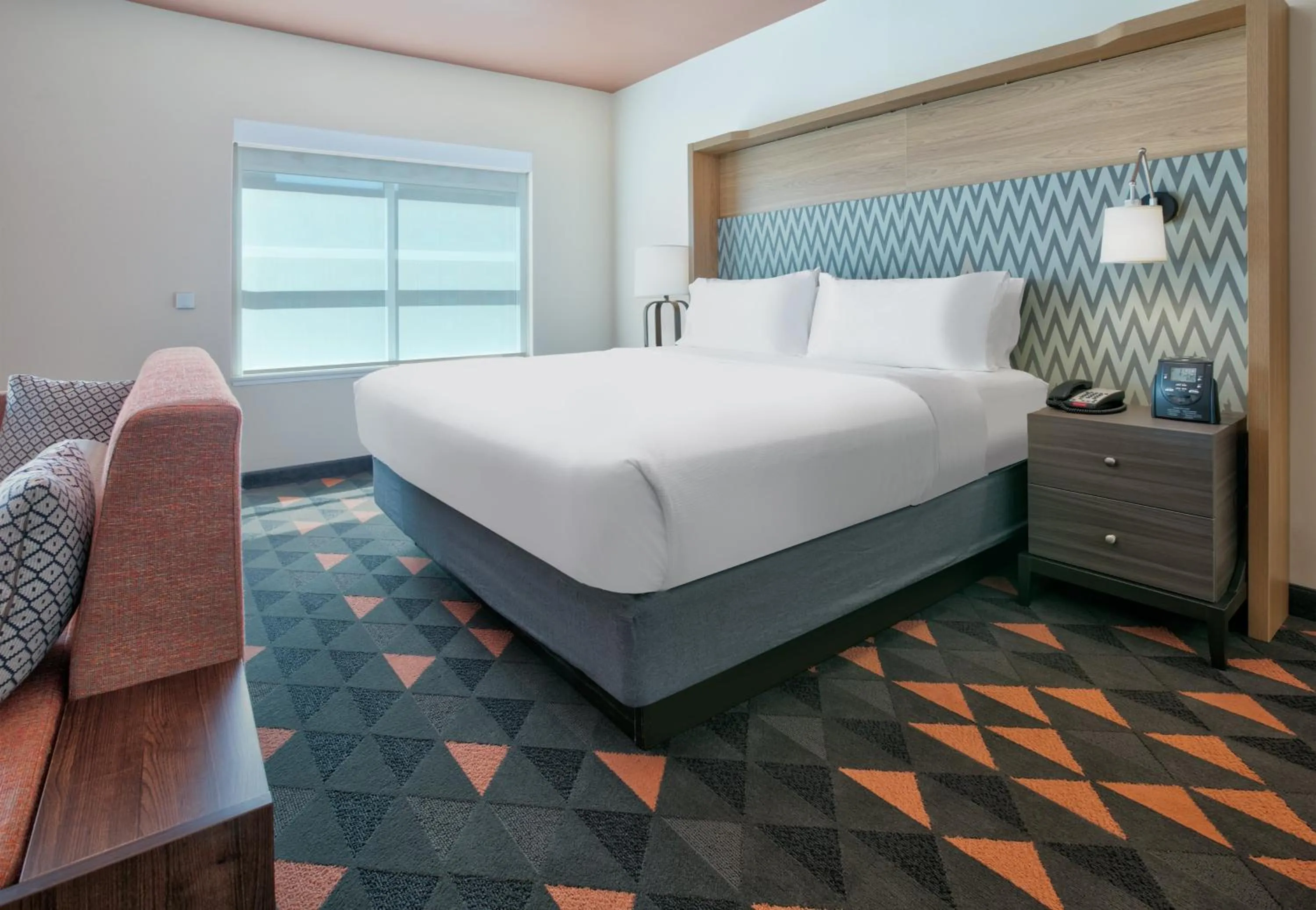 Photo of the whole room, Bed in Holiday Inn Dallas - Fort Worth Airport South by IHG