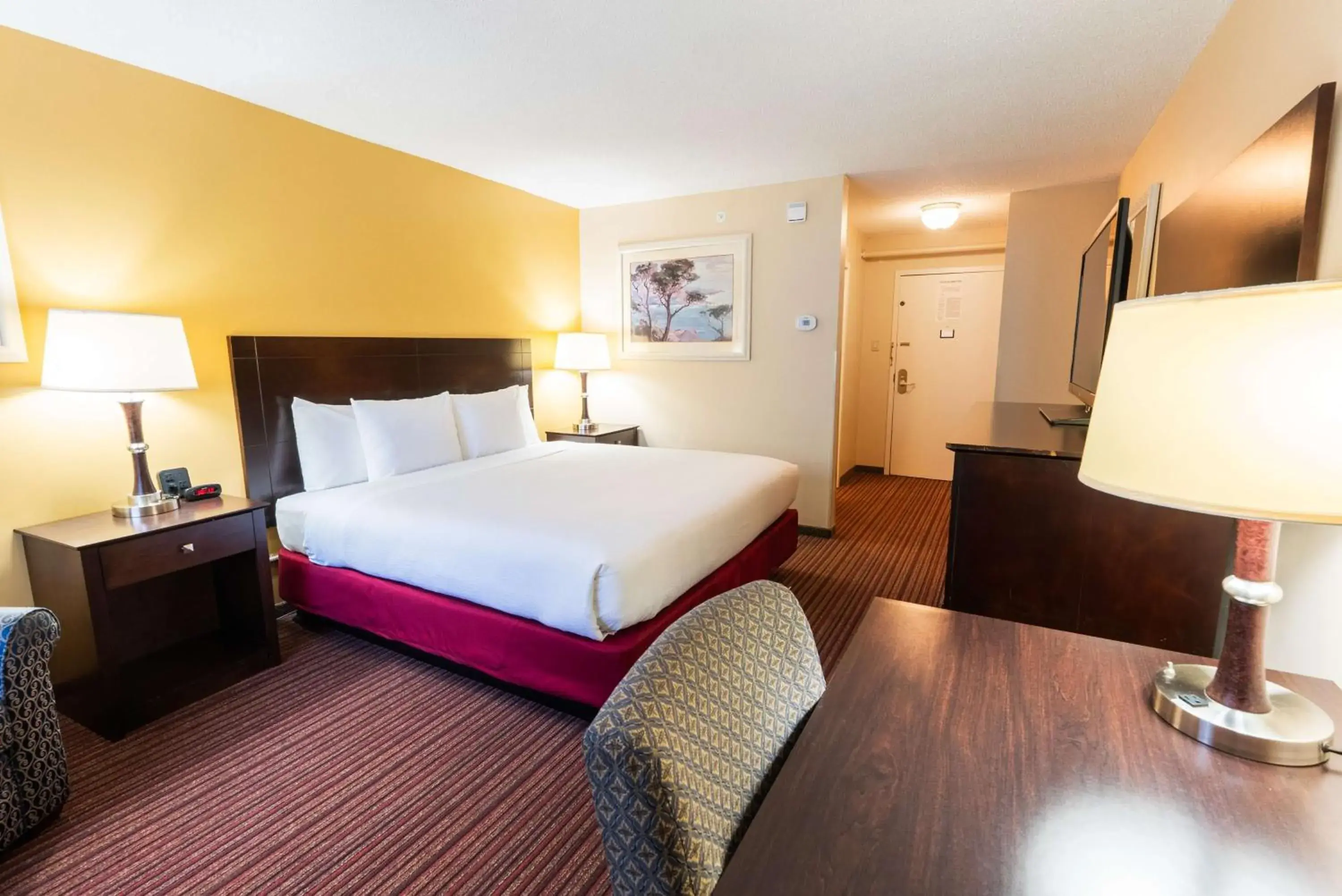 Bedroom, Bed in Fireside Inn & Suites Portland Bedroom, Bed in Fireside Inn & Suites Portland
