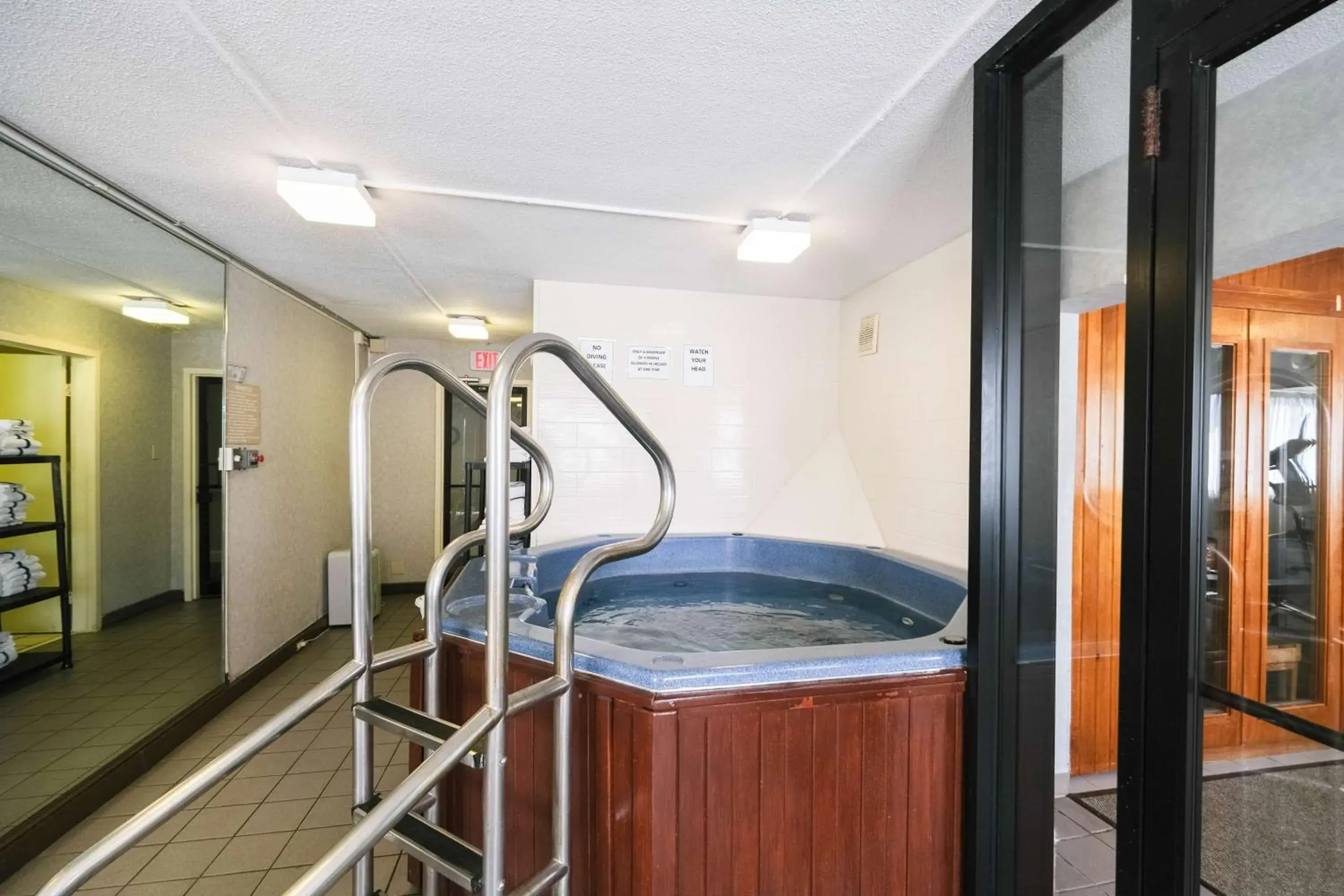 Property building in Fireside Inn & Suites Portland Property building in Fireside Inn & Suites Portland