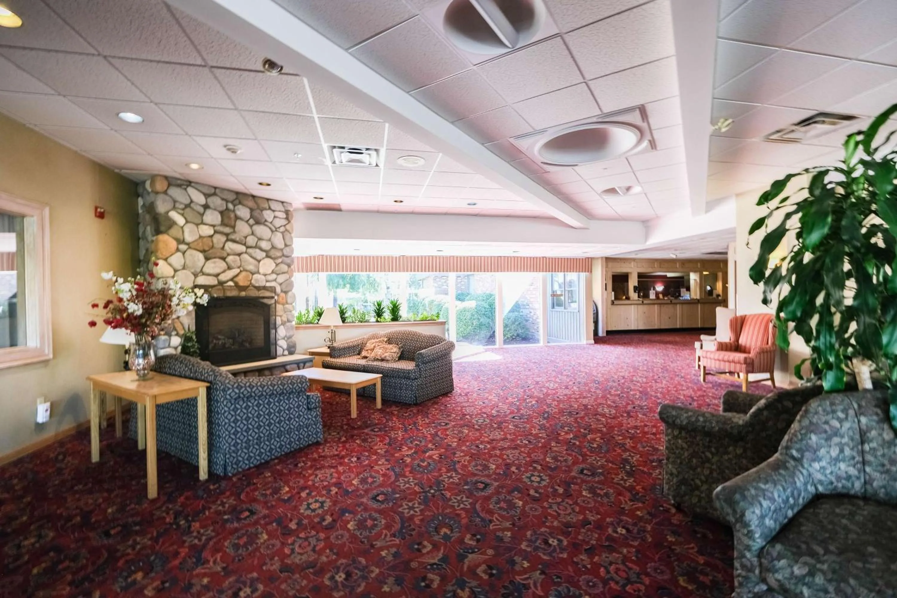Lobby or reception in Fireside Inn & Suites Portland