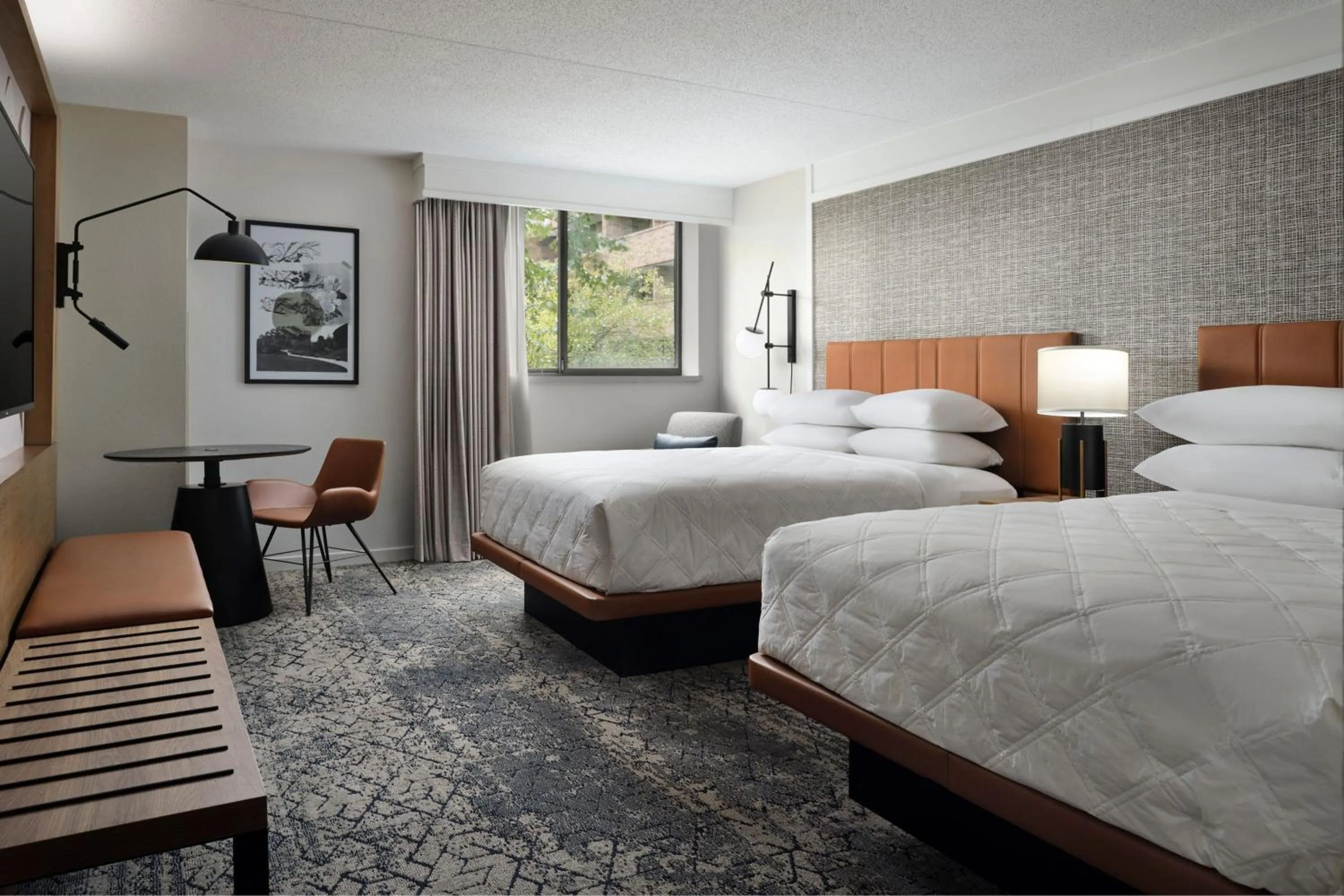 Photo of the whole room, Bed in Sheraton Grand Rapids Airport Hotel