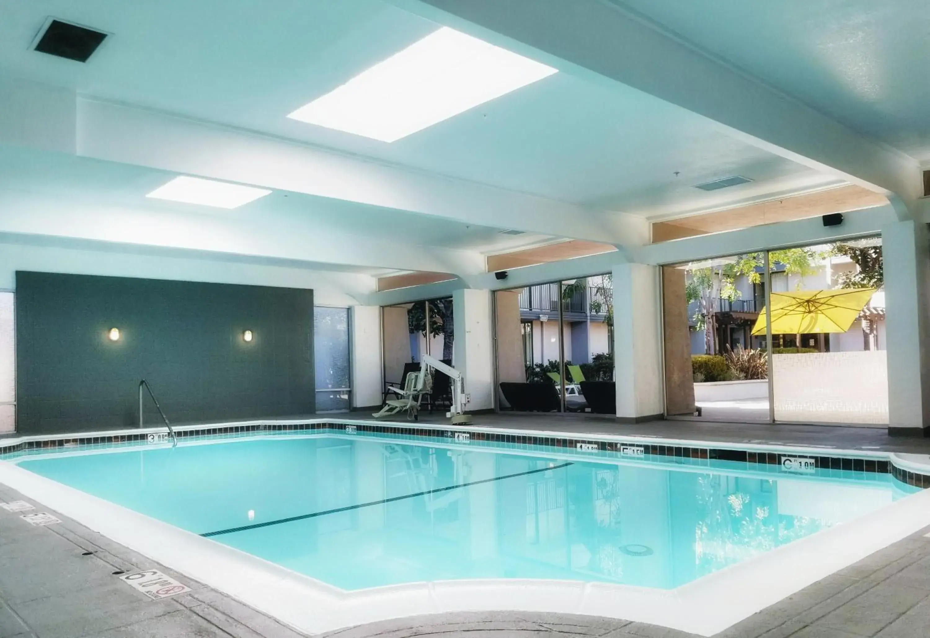 Swimming pool in Holiday Inn Dublin - Pleasanton by IHG Swimming pool in Holiday Inn Dublin - Pleasanton by IHG