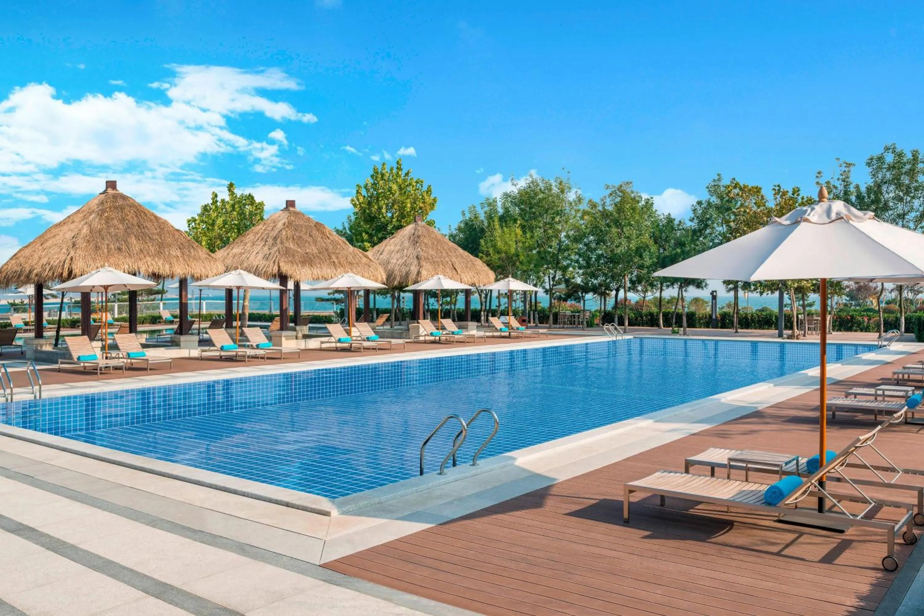 Swimming pool in Le Meridien Qingdao West Coast