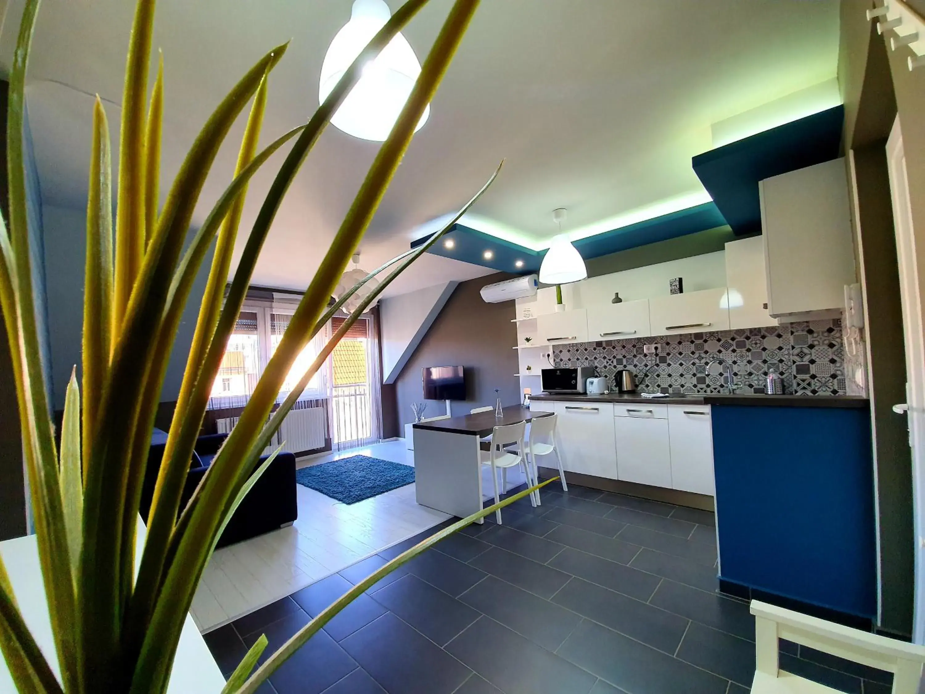 INTRO Apartman INTRO Apartman