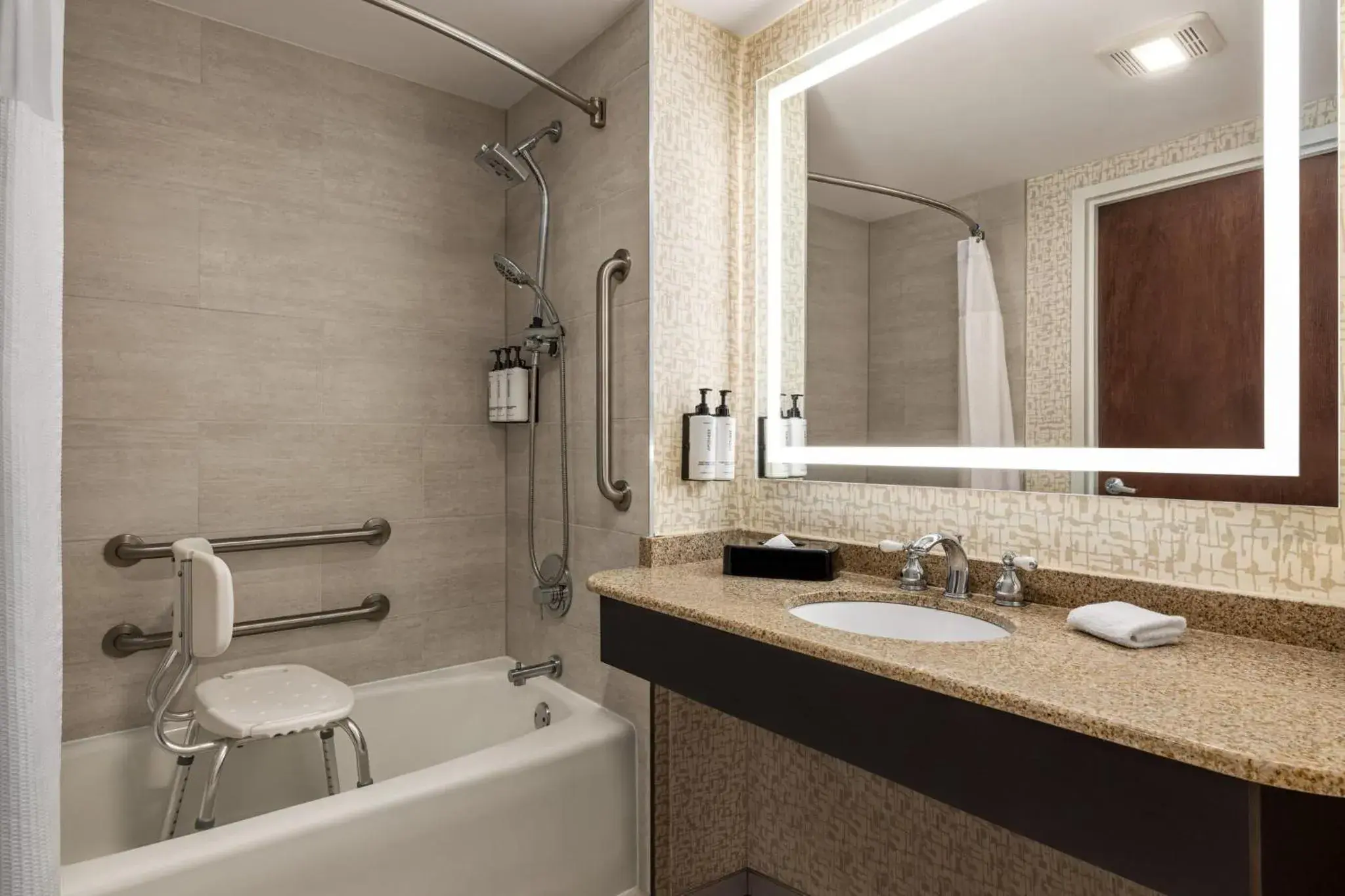 Bathroom in Crowne Plaza Edison by IHG Bathroom in Crowne Plaza Edison by IHG