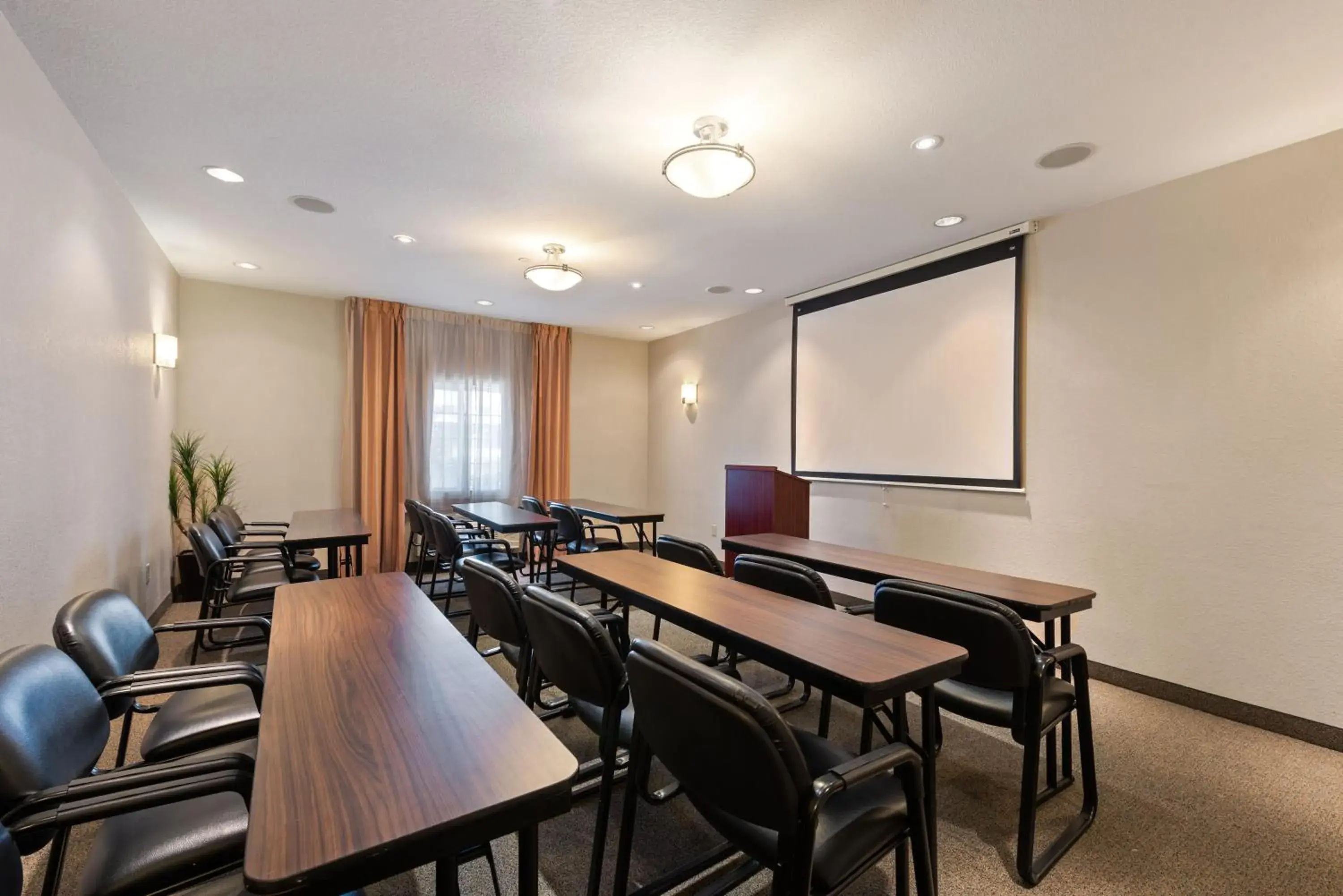 Meeting/conference room in Extended Stay America Suites - Houston - Katy - I-10