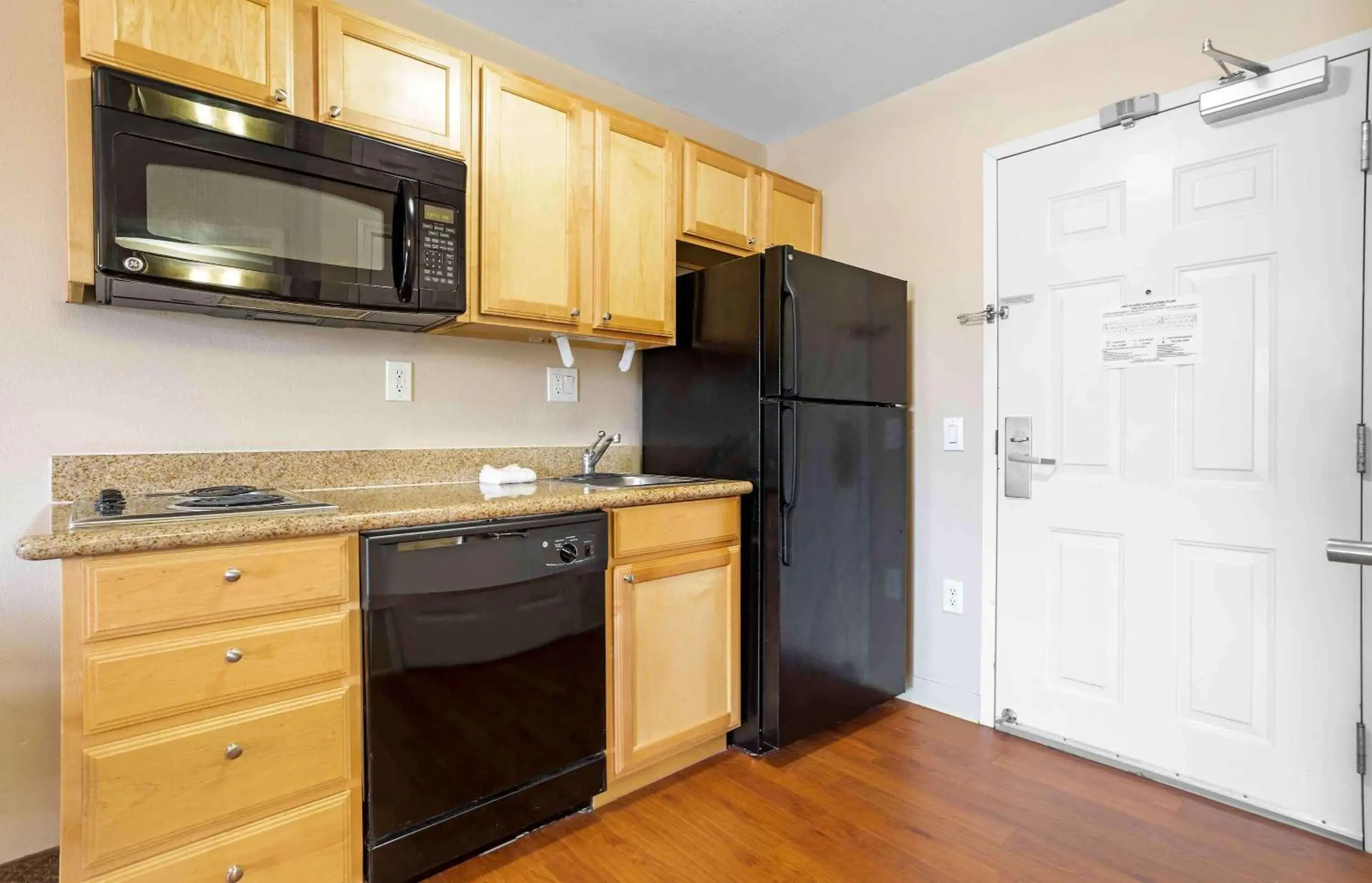 Bedroom, Kitchen/Kitchenette in Extended Stay America Suites - Houston - Katy - I-10