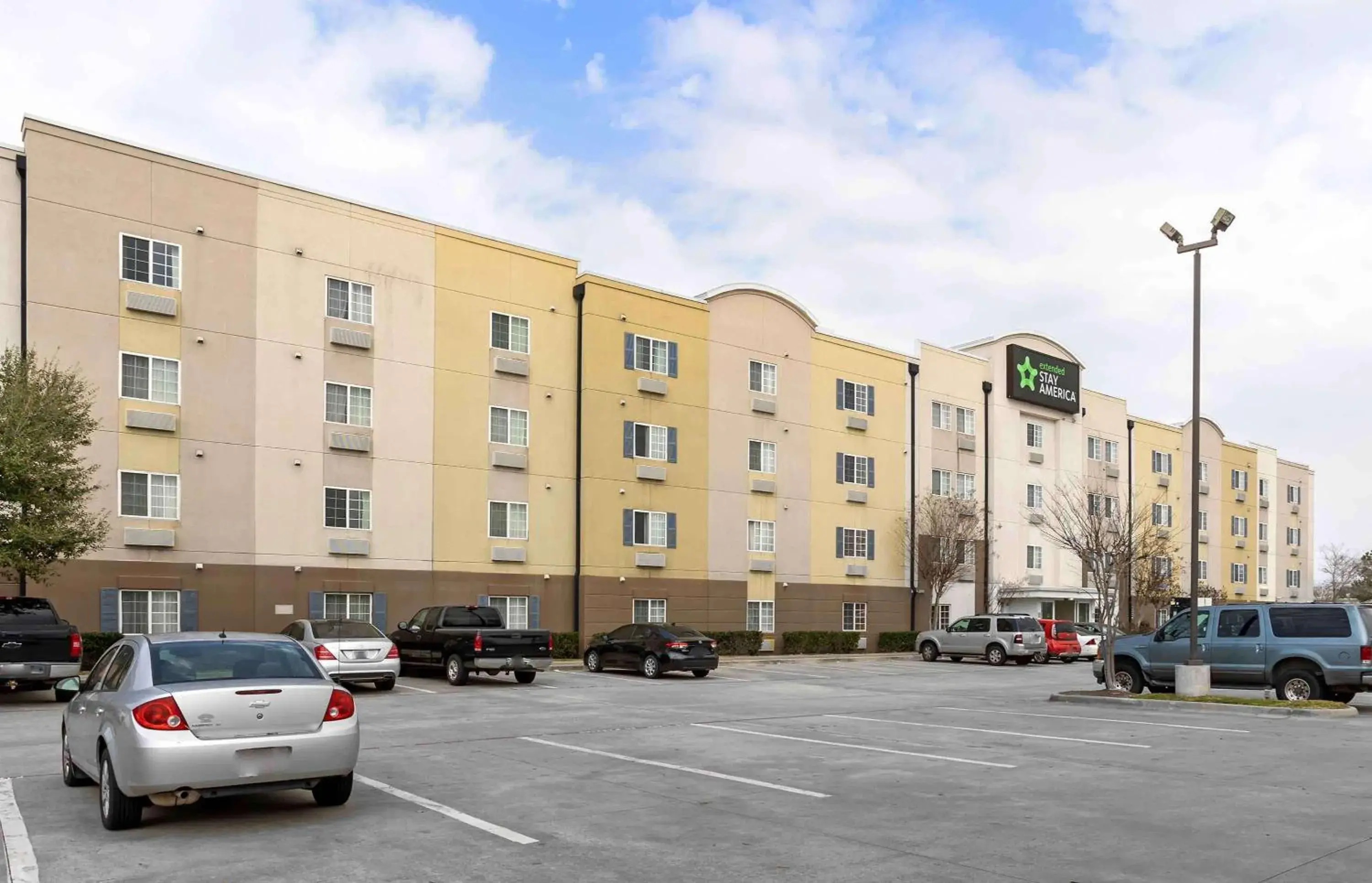 Property Building in Extended Stay America Suites - Houston - Katy - I-10