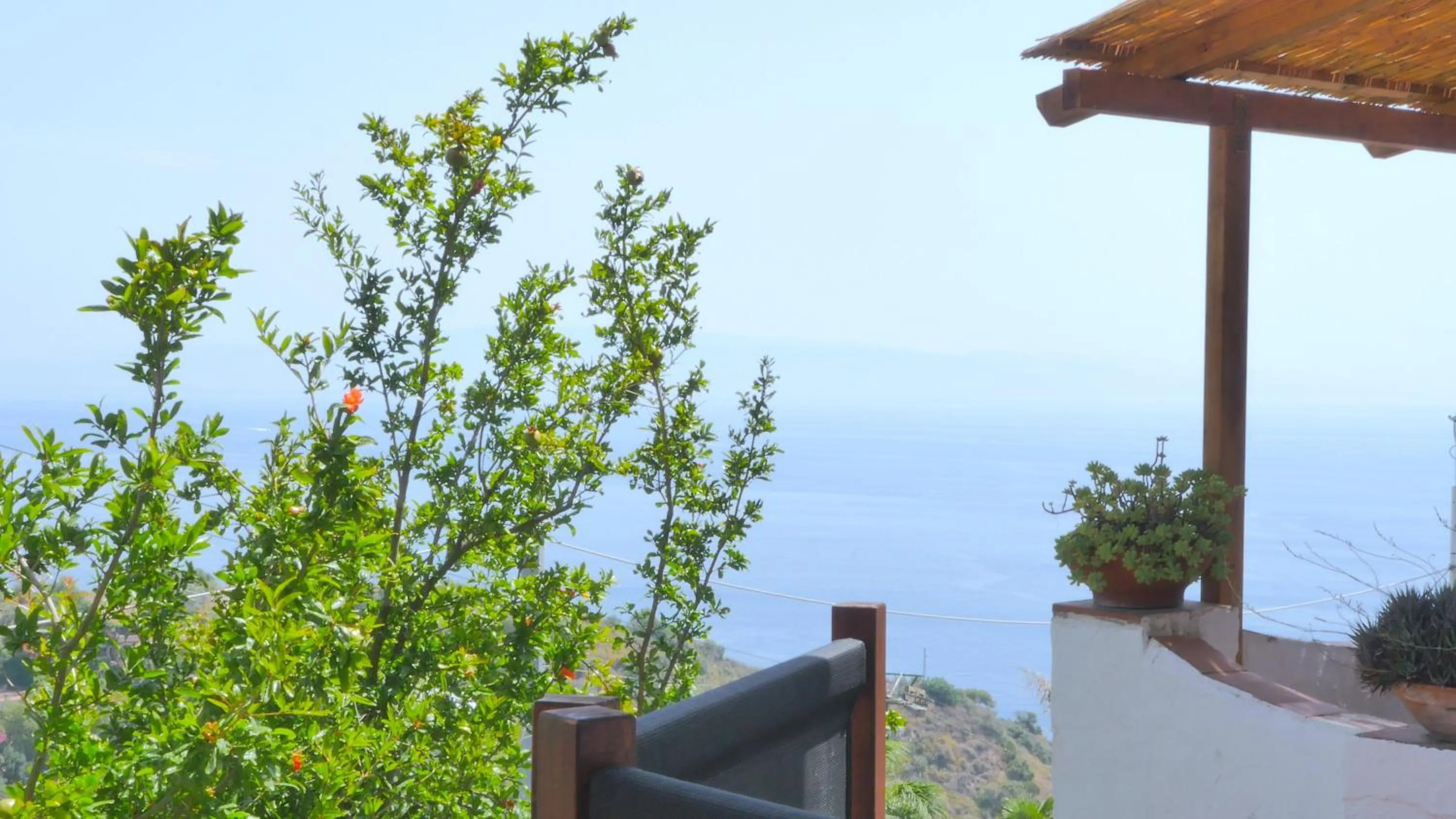 Balcony/Terrace in La Via del Mare