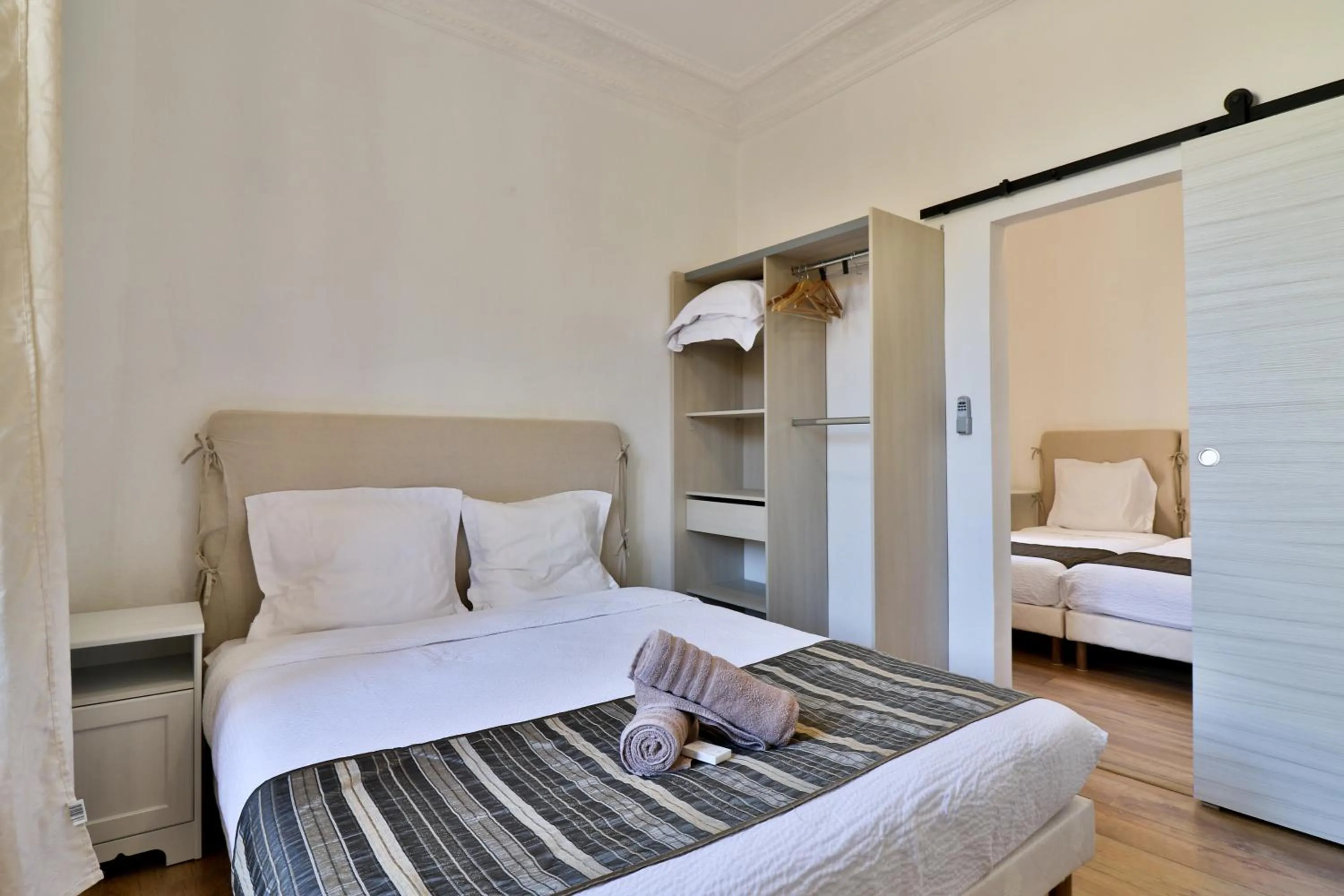 Bed in Hotel La Villa Florida