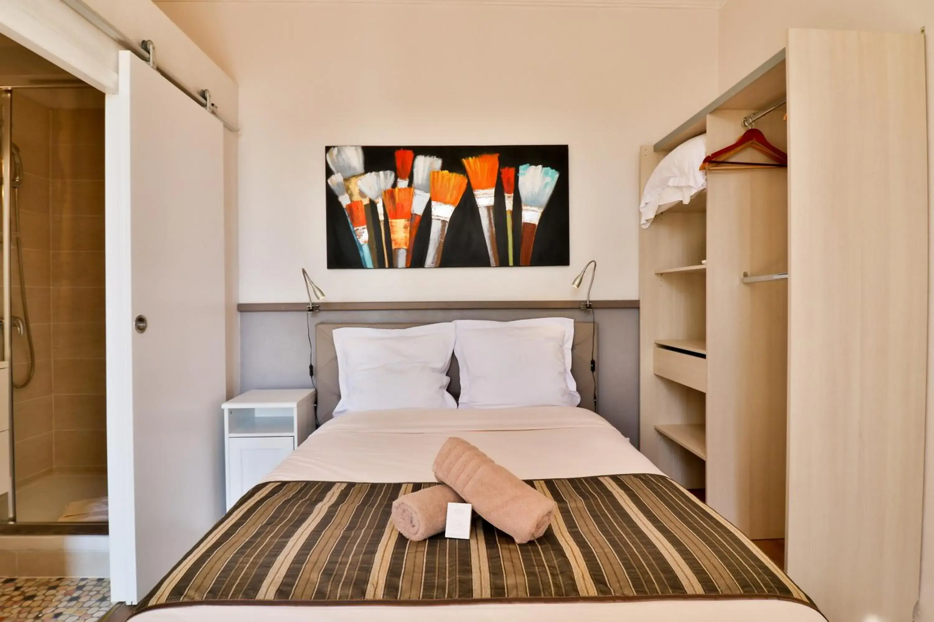 Triple Room with Terrace in Hotel La Villa Florida Triple Room with Terrace in Hotel La Villa Florida