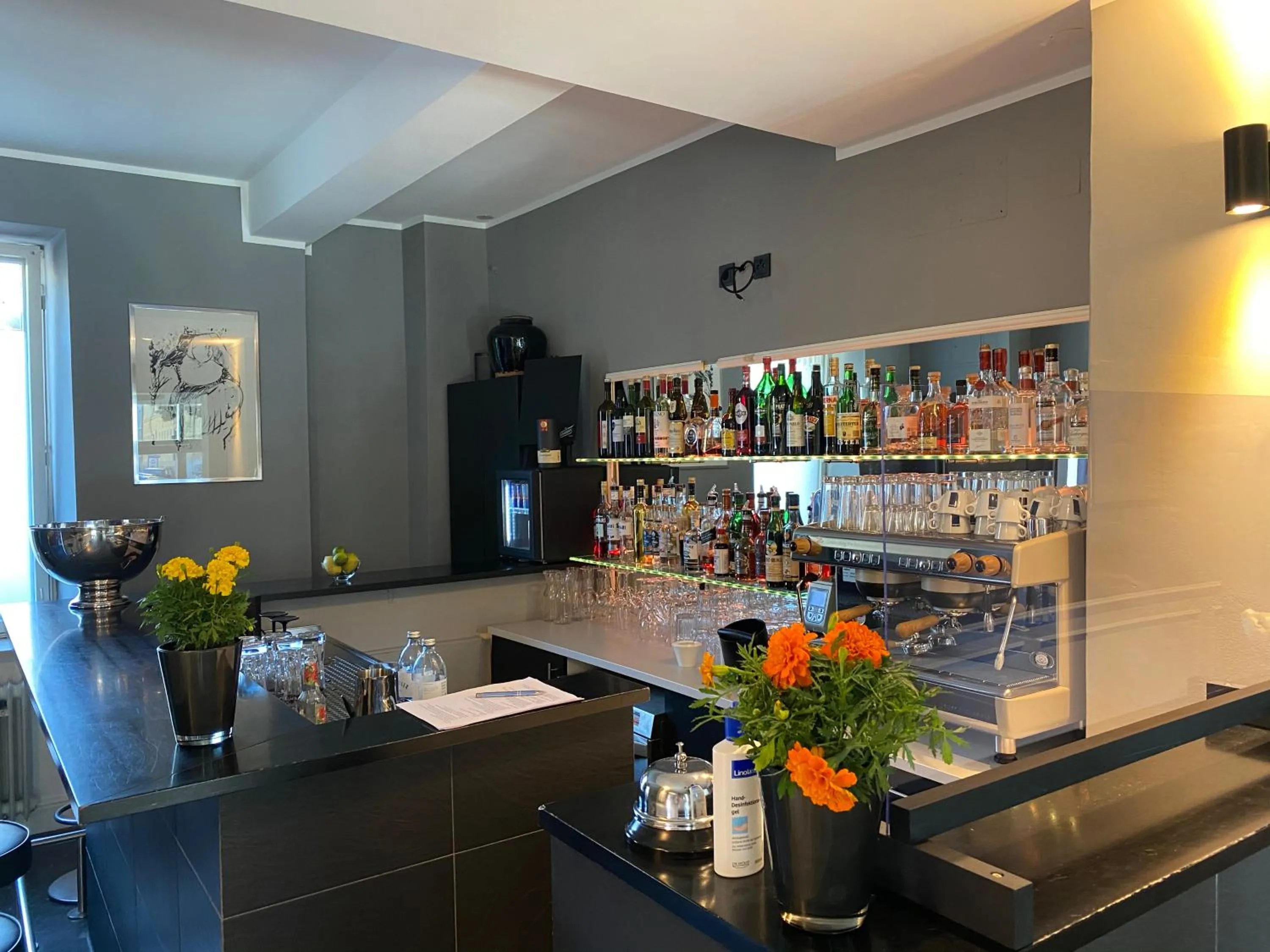 Lounge or bar in Das Nikolai Hotel