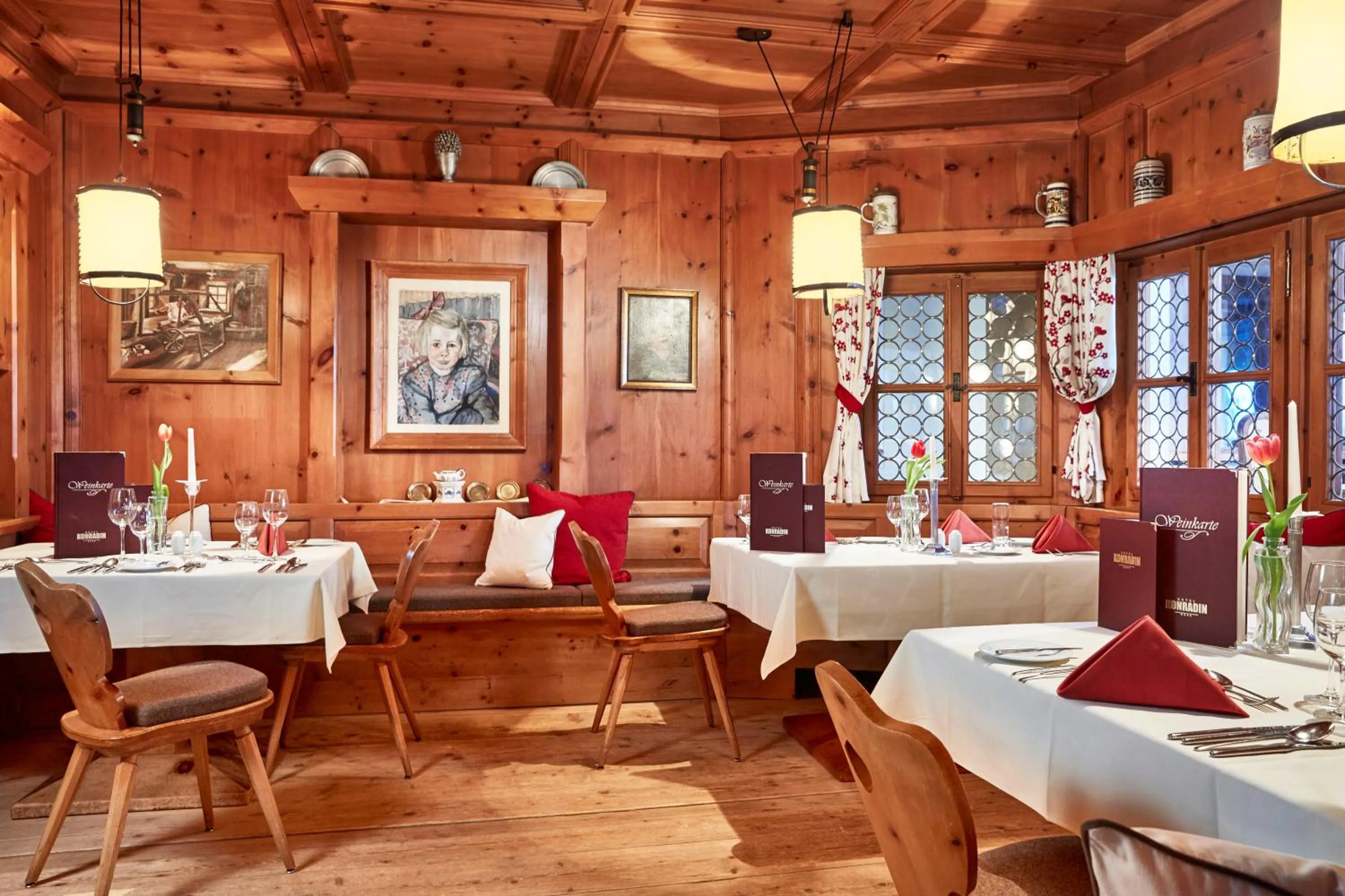 Restaurant/places to eat in Hotel Konradin