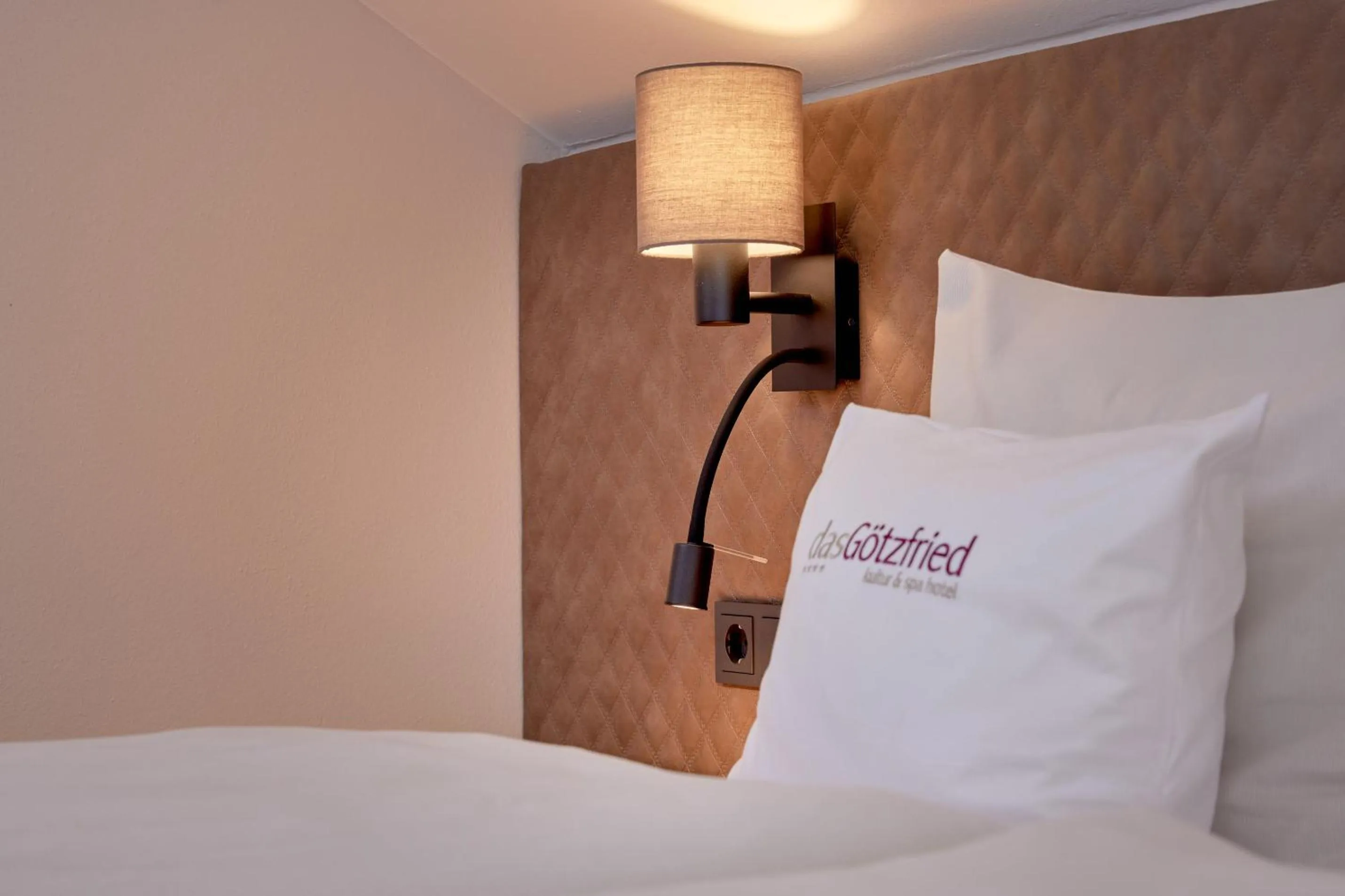 Bedroom, Bed in Garden & SPA Hotel Das Götzfried