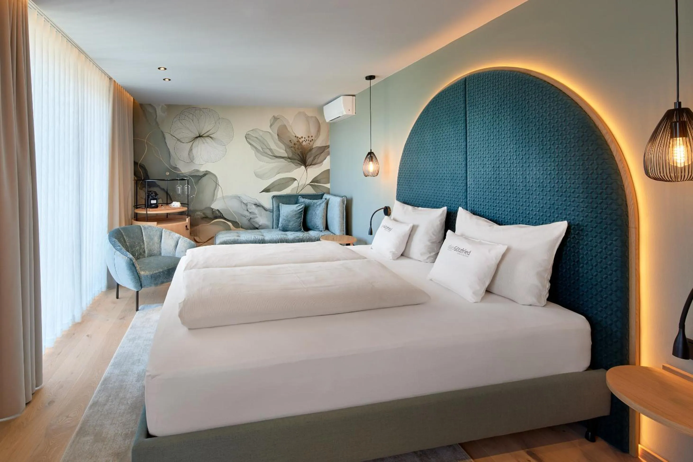 Photo of the whole room, Bed in Garden & SPA Hotel Das Götzfried