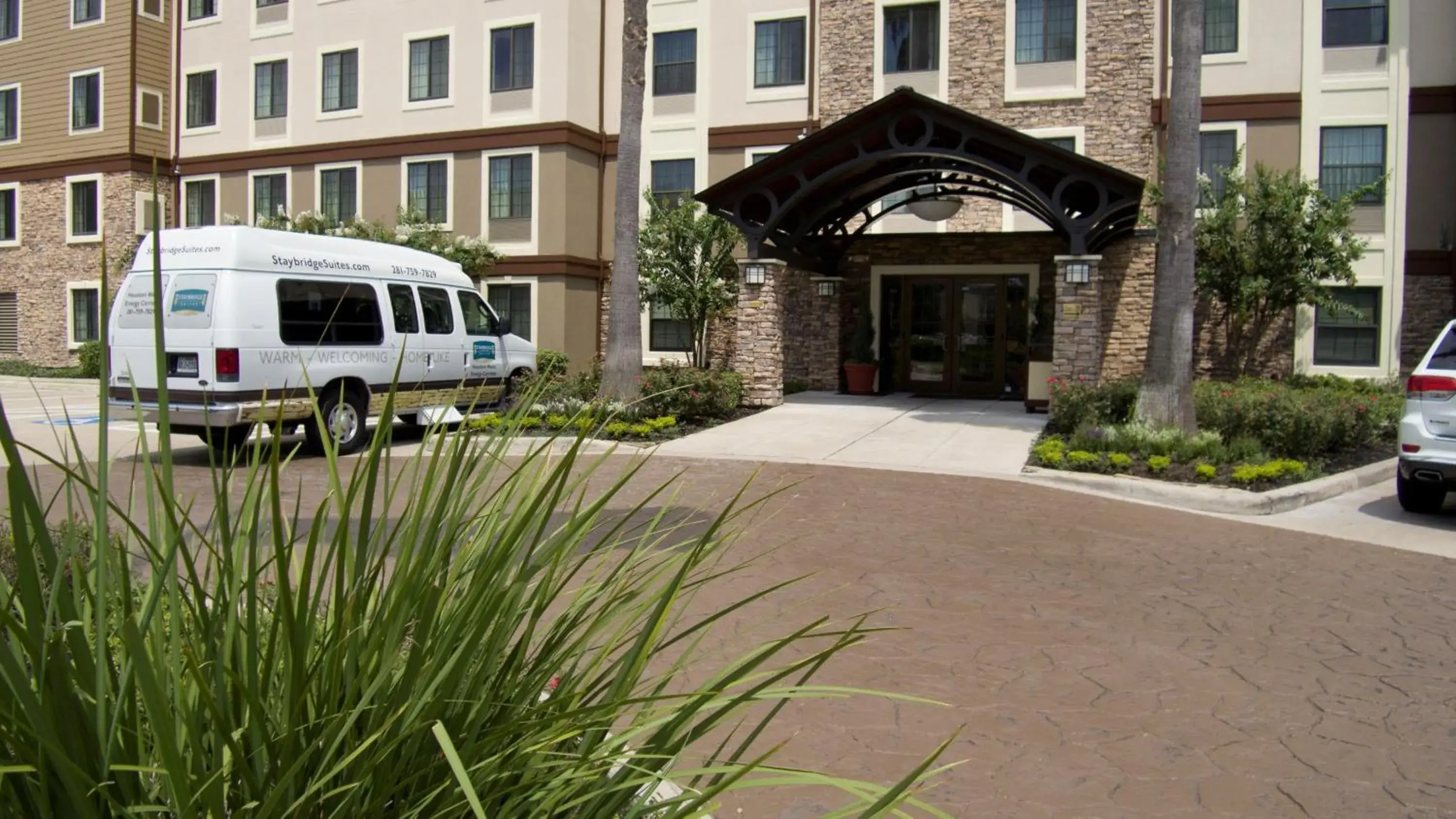 Property building in Staybridge Suites Houston West - Energy Corridor by IHG Property building in Staybridge Suites Houston West - Energy Corridor by IHG