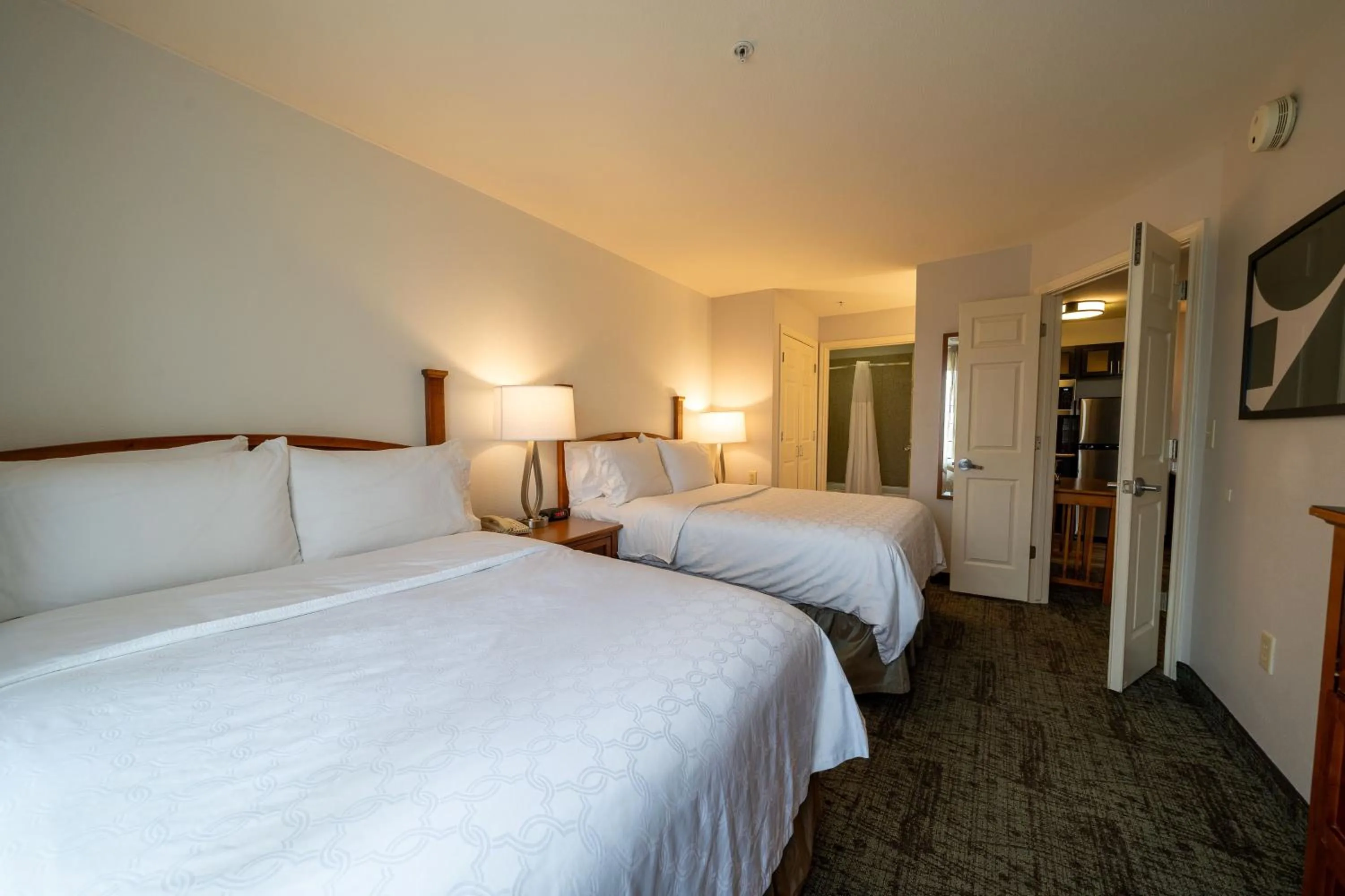 Photo of the whole room, Bed in Staybridge Suites Houston West - Energy Corridor by IHG