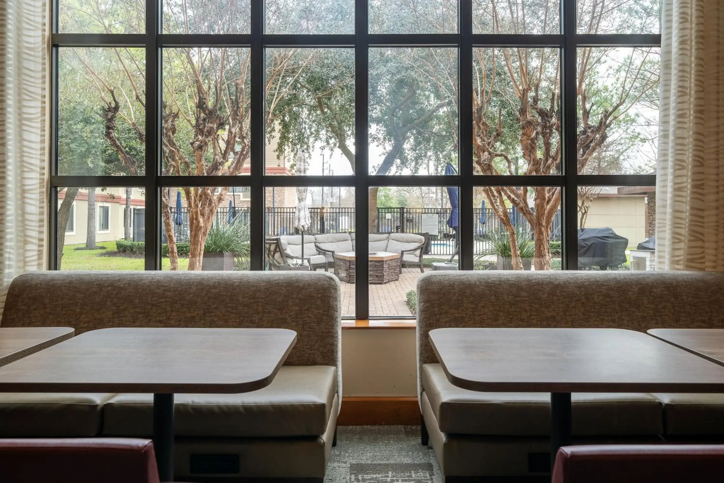 Restaurant/places to eat in Staybridge Suites Houston West - Energy Corridor by IHG Restaurant/places to eat in Staybridge Suites Houston West - Energy Corridor by IHG