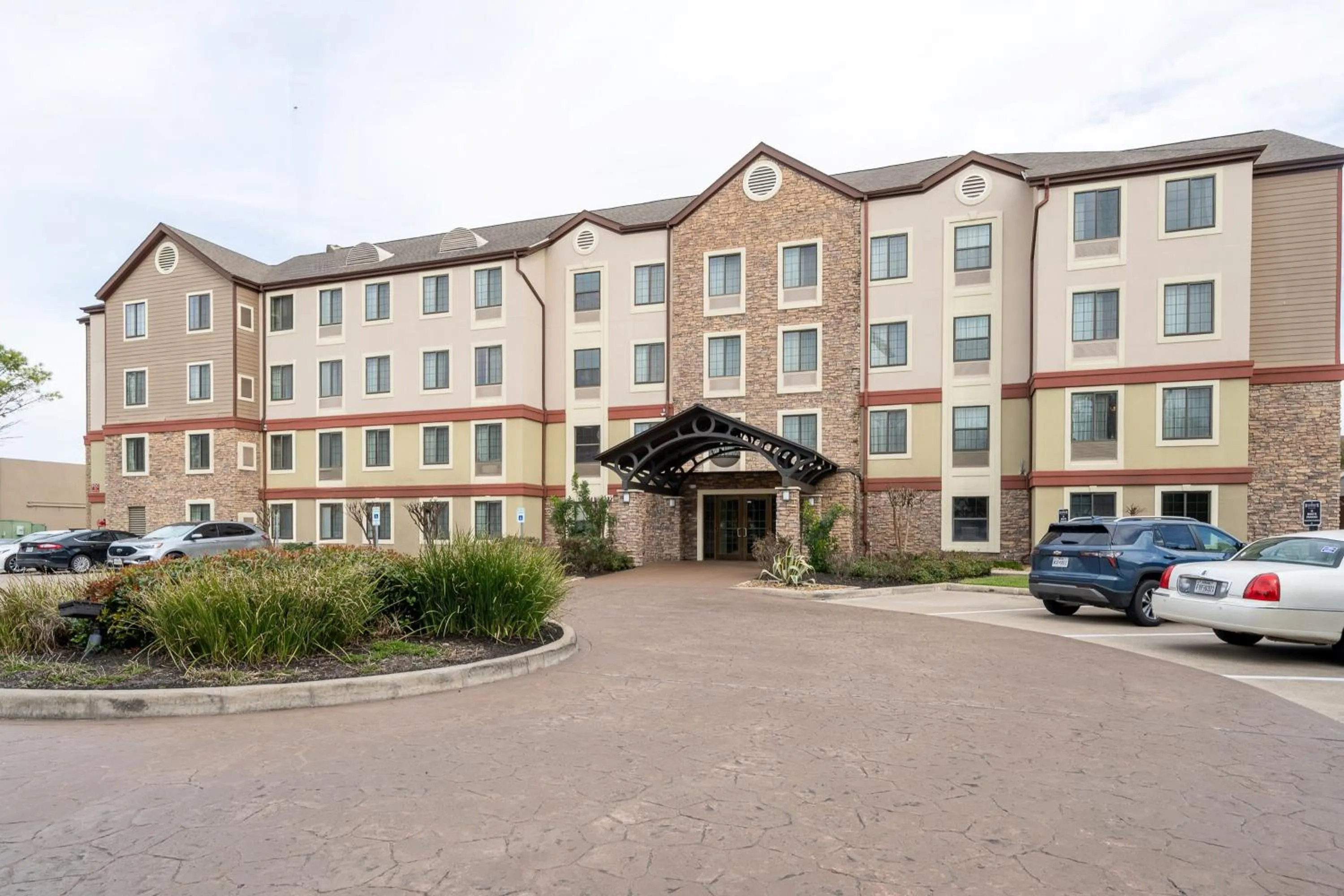 Property building in Staybridge Suites Houston West - Energy Corridor by IHG