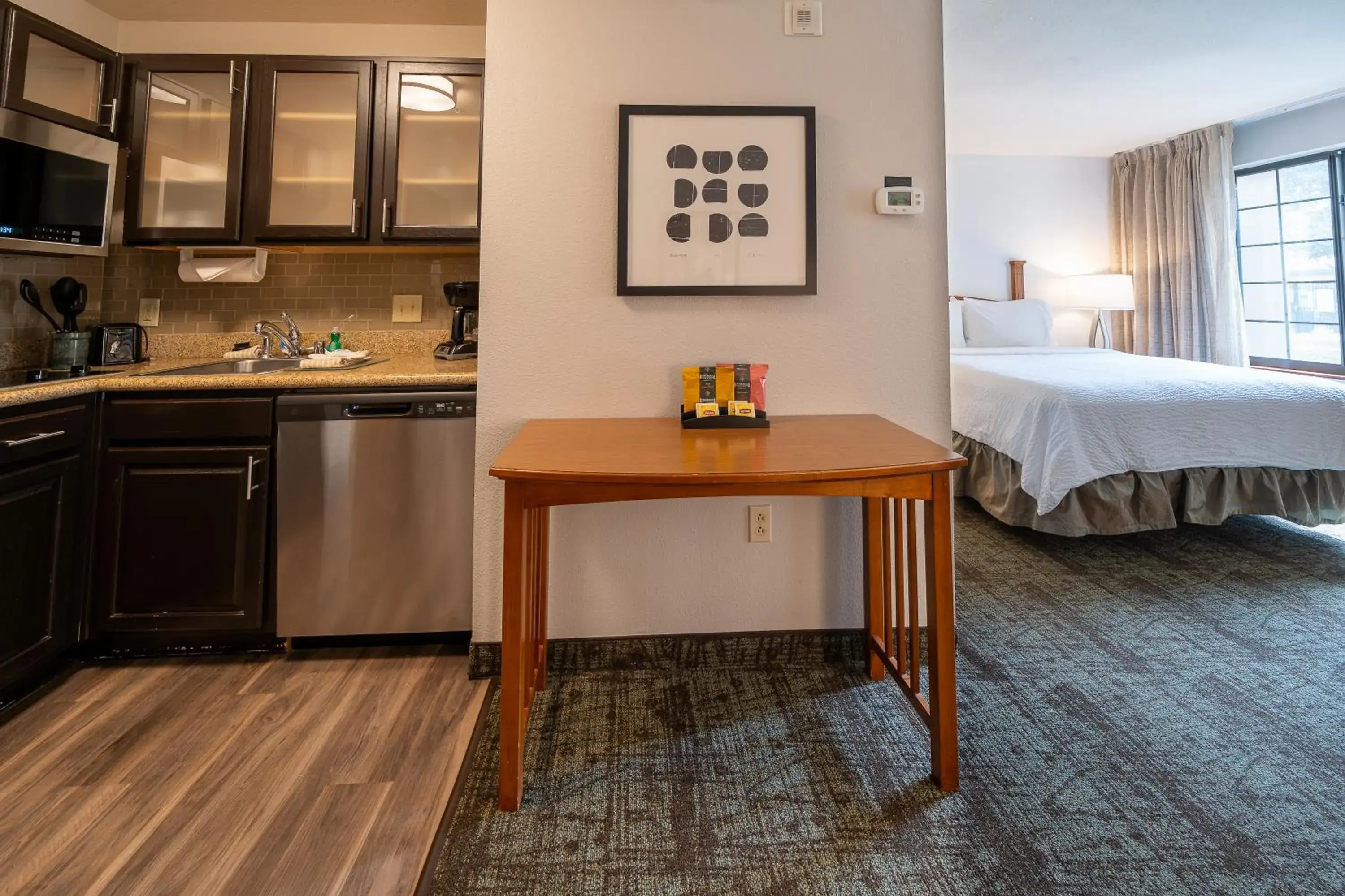 Photo of the whole room, Bed in Staybridge Suites Houston West - Energy Corridor by IHG Photo of the whole room, Bed in Staybridge Suites Houston West - Energy Corridor by IHG