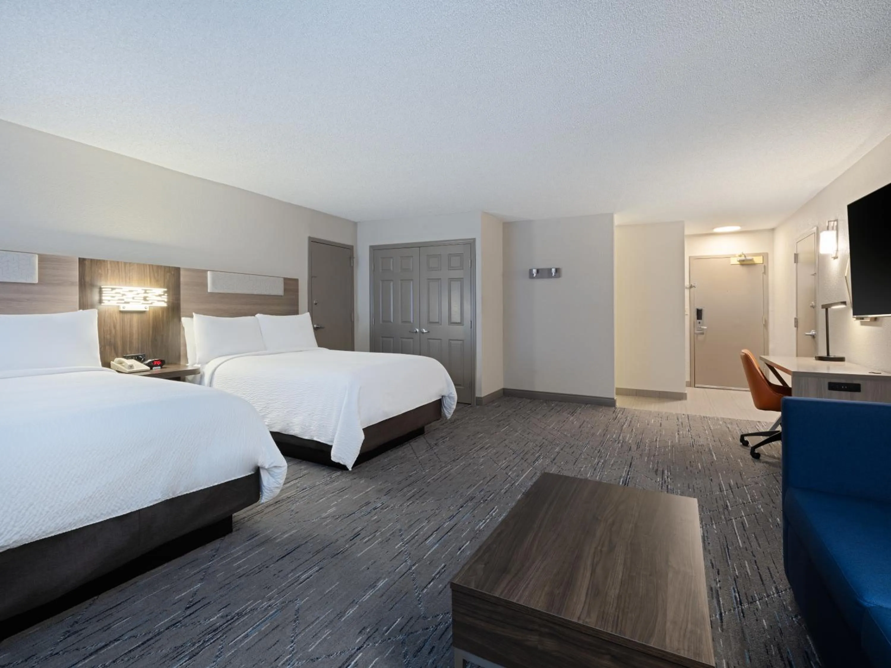 Bedroom, Bed in Holiday Inn Express Hotel & Suites Ft. Lauderdale-Plantation by IHG