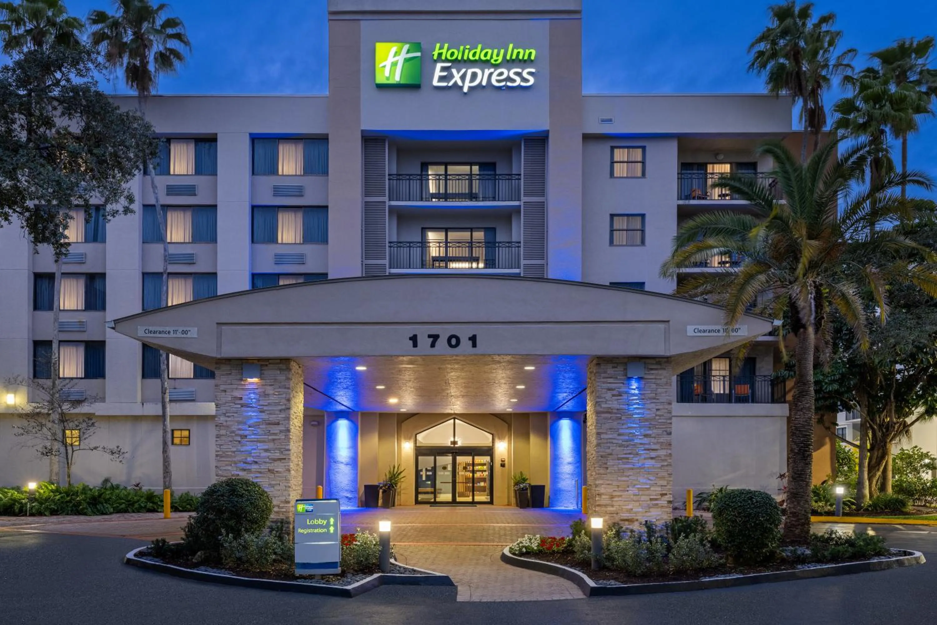 Facade/entrance in Holiday Inn Express Hotel & Suites Ft. Lauderdale-Plantation by IHG