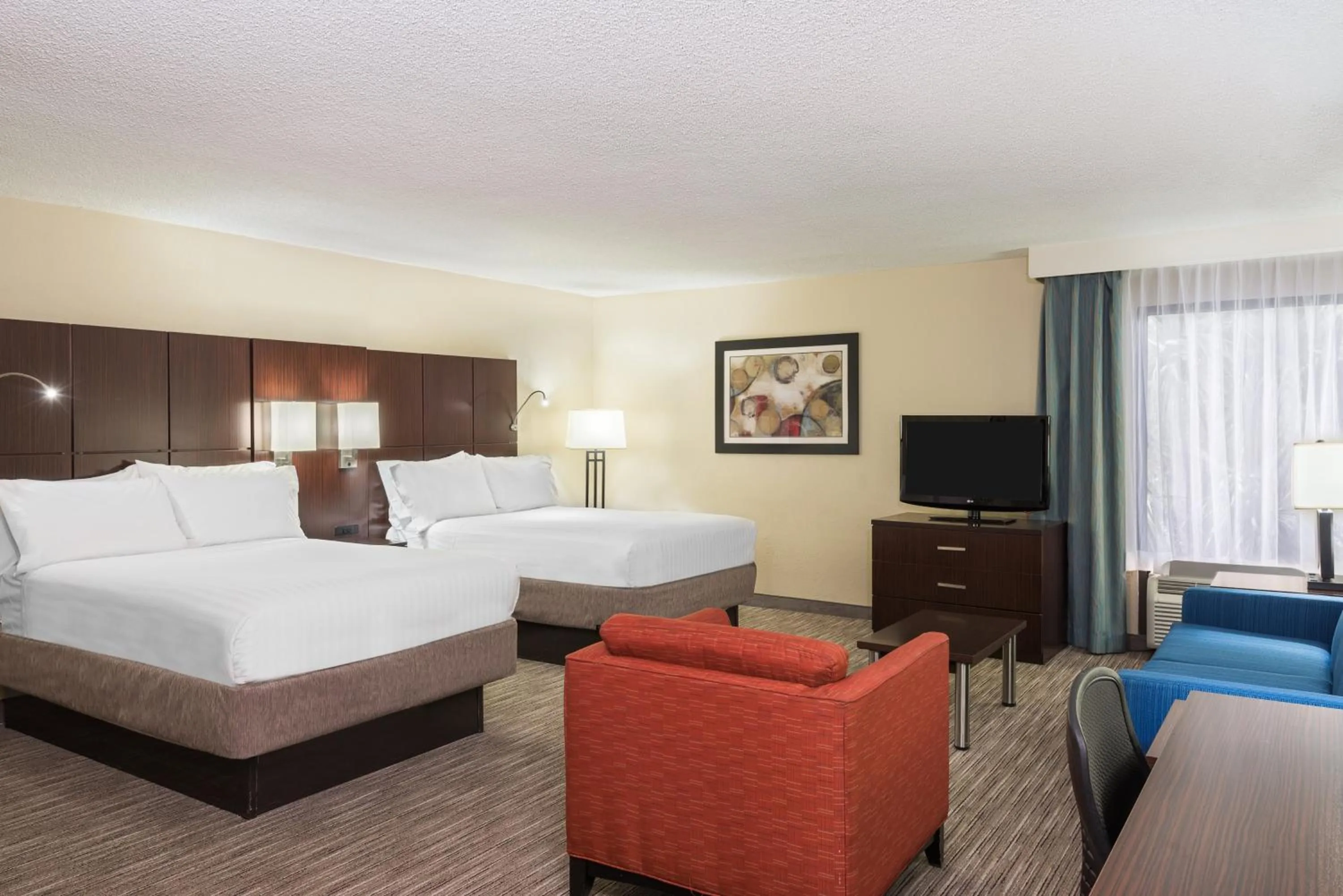 Photo of the whole room, Bed in Holiday Inn Express Hotel & Suites Ft. Lauderdale-Plantation by IHG