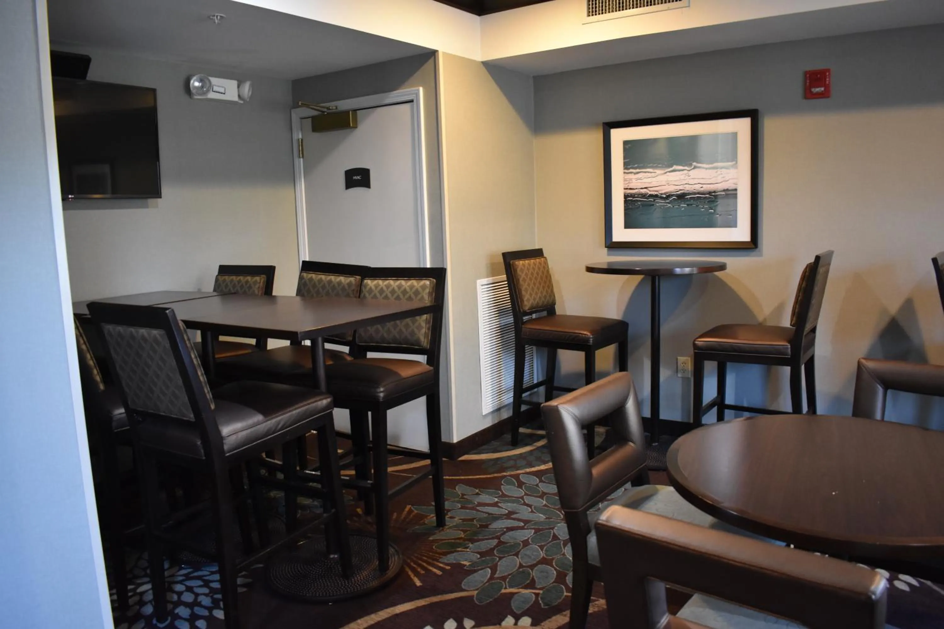 Lobby or reception in Staybridge Suites Cranbury - South Brunswick by IHG