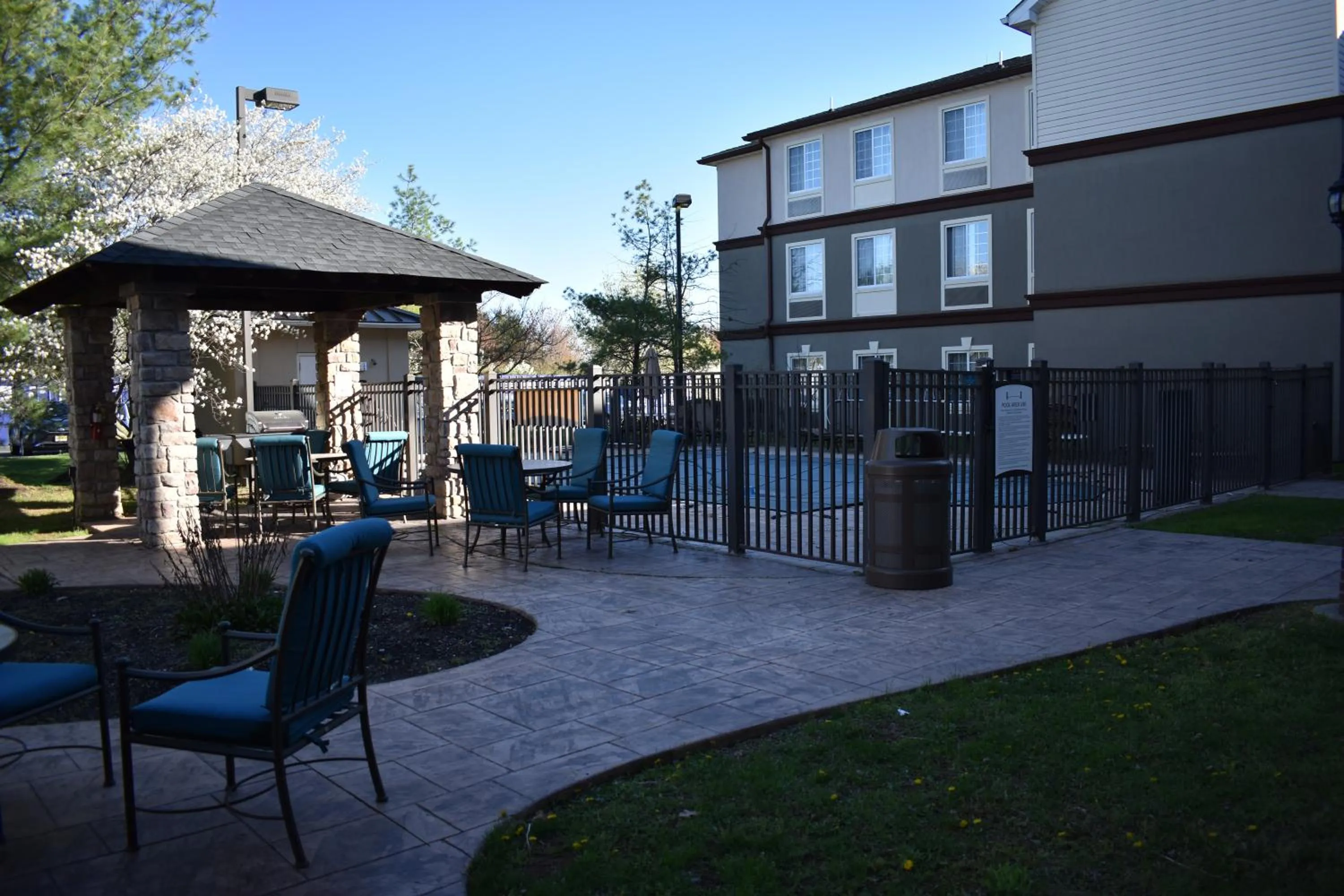 Patio in Staybridge Suites Cranbury - South Brunswick by IHG