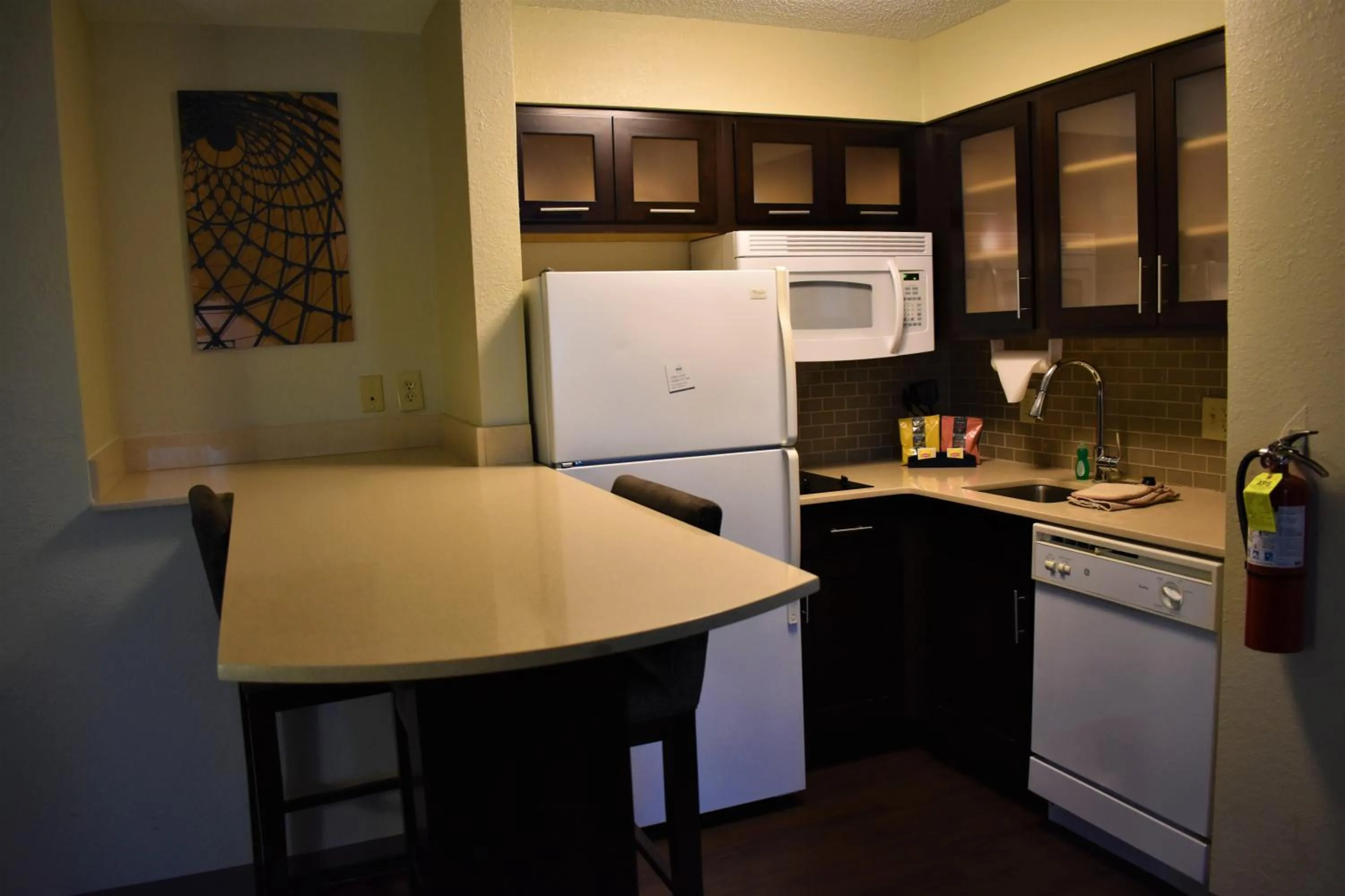 Kitchen or kitchenette in Staybridge Suites Cranbury - South Brunswick by IHG