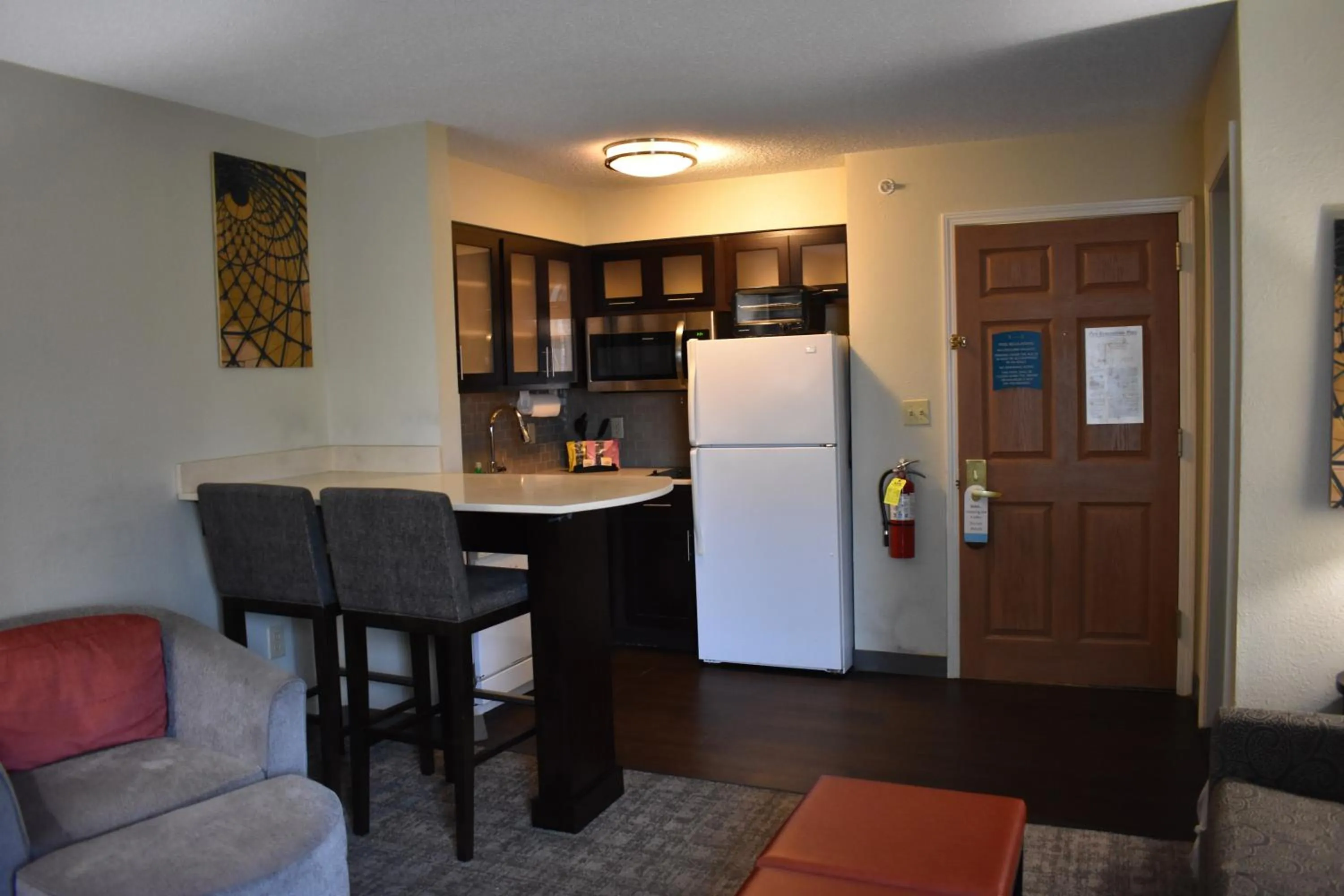 Kitchen or kitchenette in Staybridge Suites Cranbury - South Brunswick by IHG