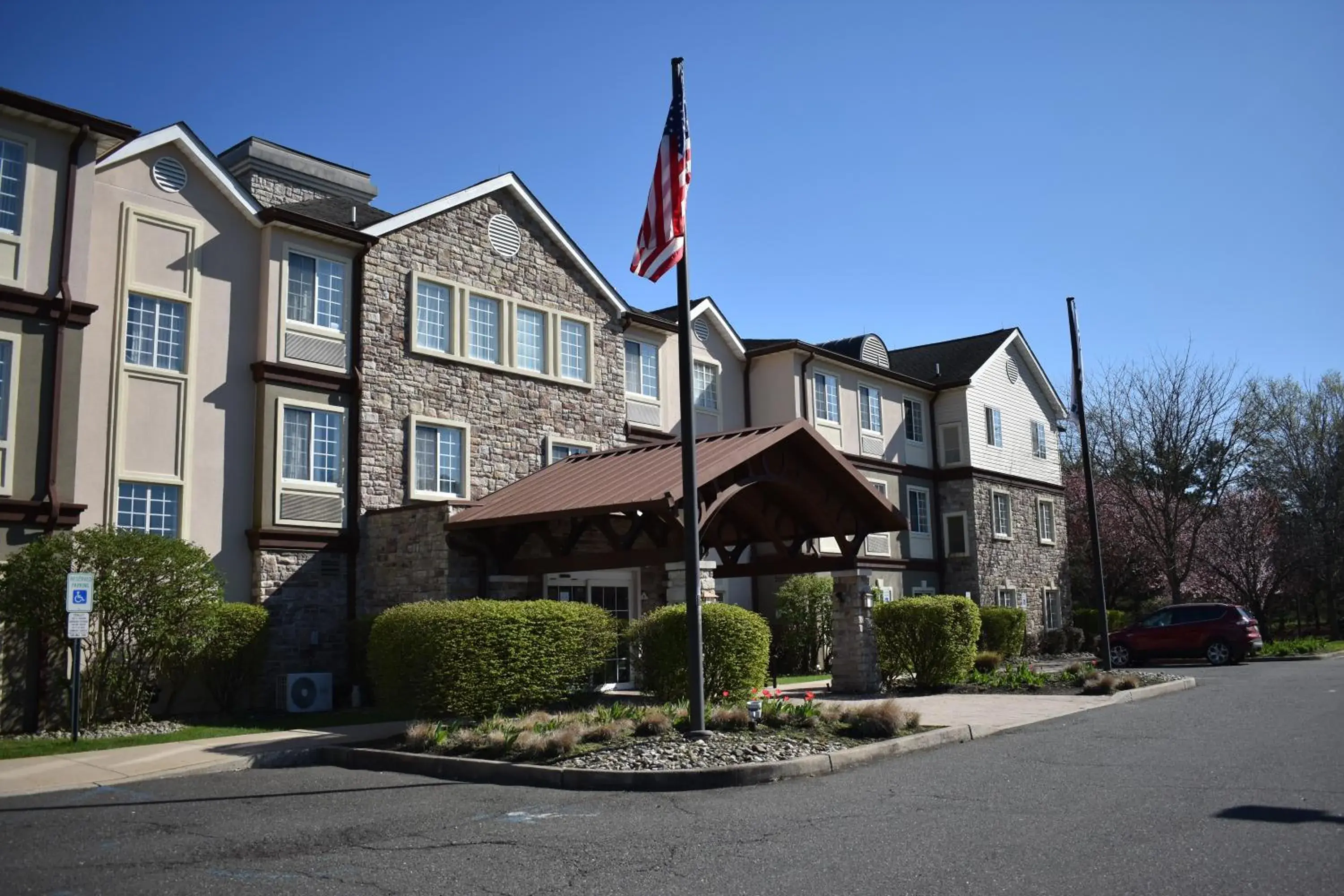 Property building in Staybridge Suites Cranbury - South Brunswick by IHG Property building in Staybridge Suites Cranbury - South Brunswick by IHG