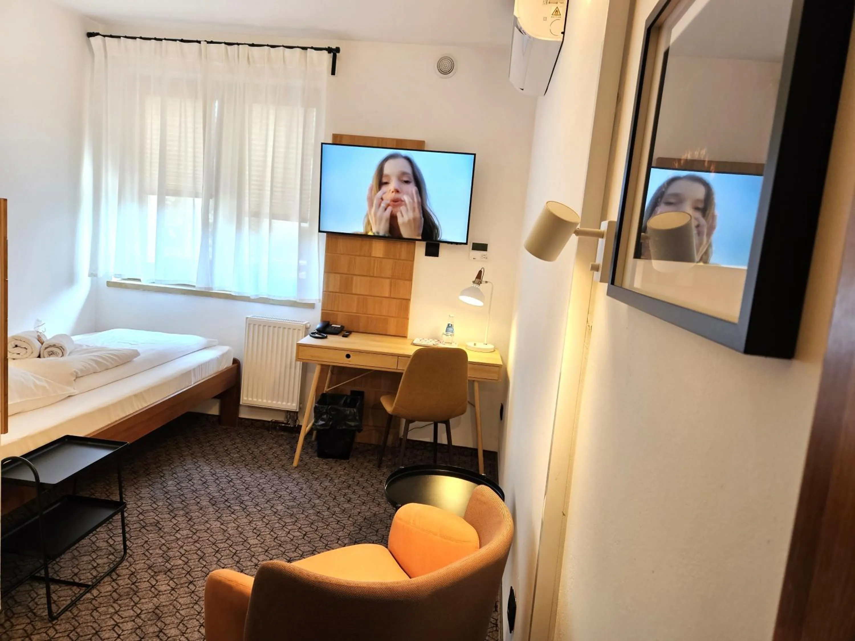 TV and multimedia, Bed in Hotel Protea Bolesławiec