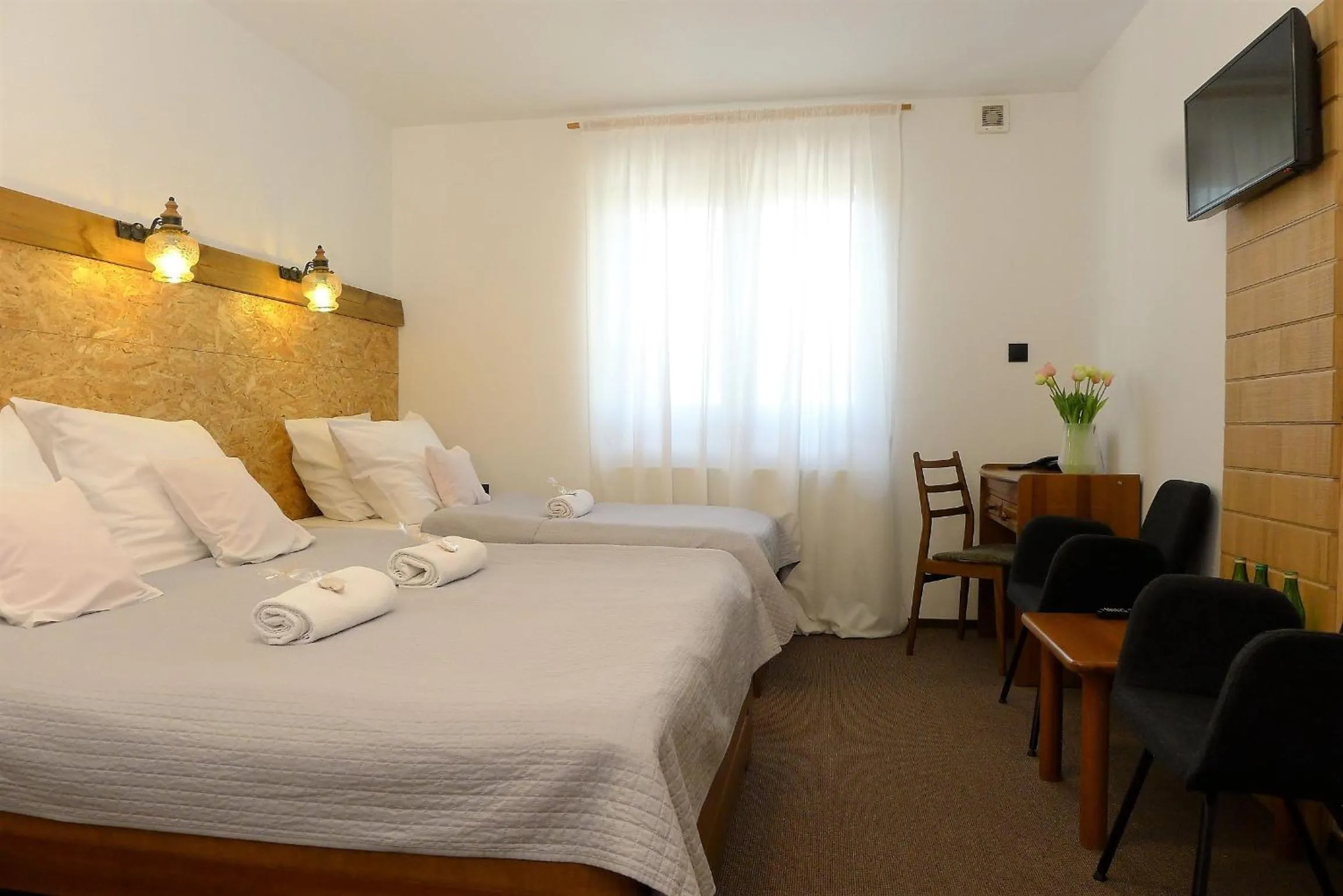 Bed in Hotel Protea Bolesławiec