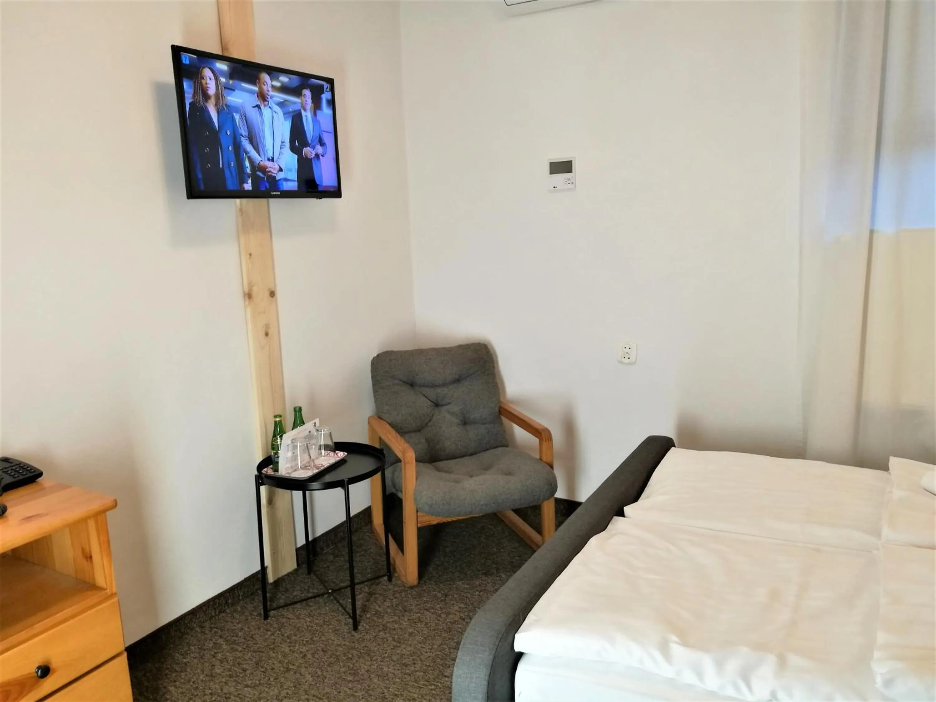 TV and multimedia, Bed in Hotel Protea Bolesławiec